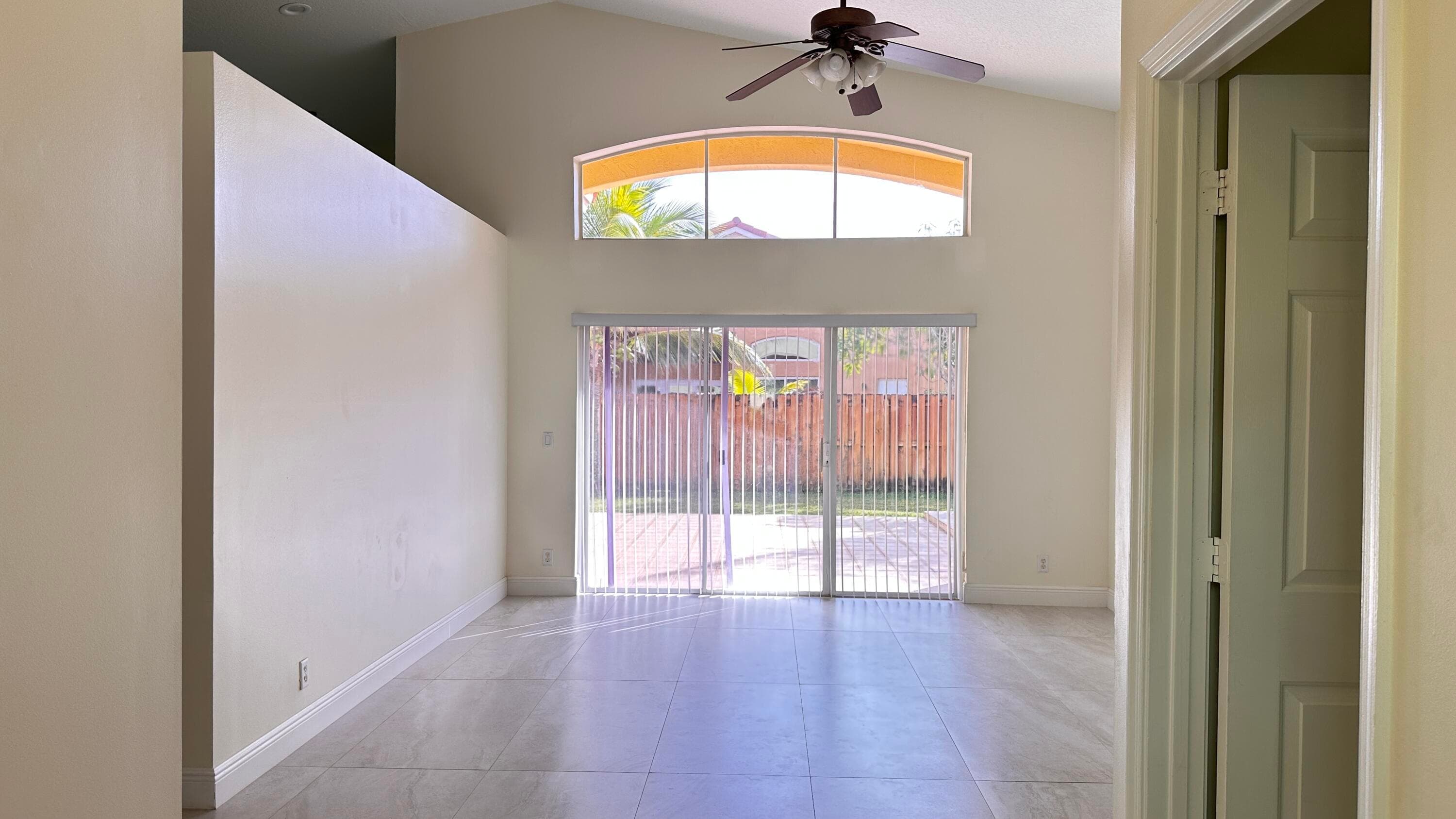 19010 SW 10th Street, Pembroke Pines, FL 33029 — photo 7 of 59