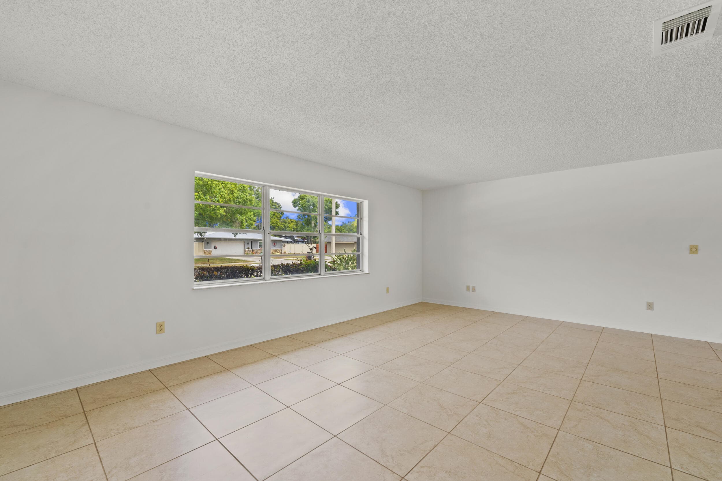 1919 Quail Court, Fort Pierce, FL 34982 — photo 10 of 33