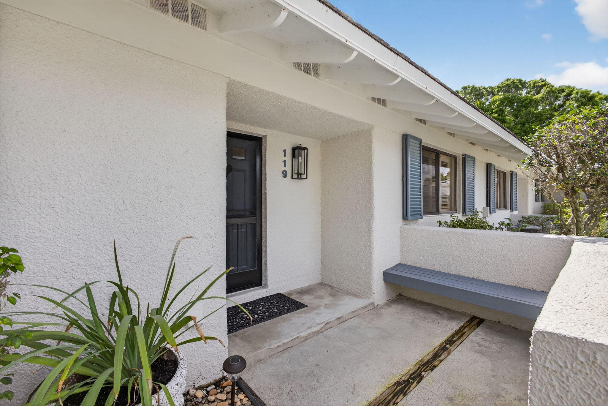 119 Club Drive, Palm Beach Gardens, FL 33418 — photo 36 of 47