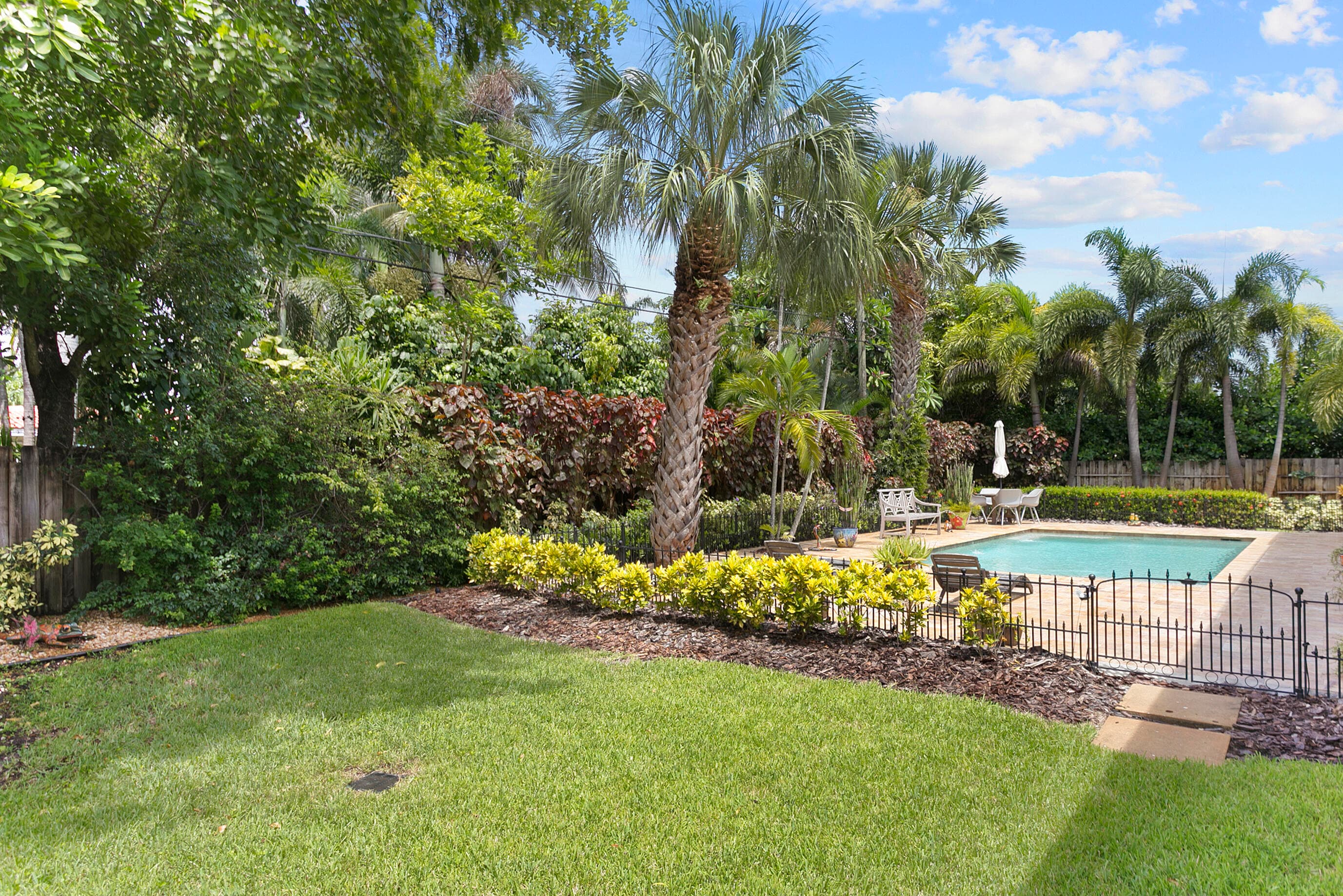 2701 NE 2nd Avenue, Wilton Manors, FL 33334 — photo 17 of 34