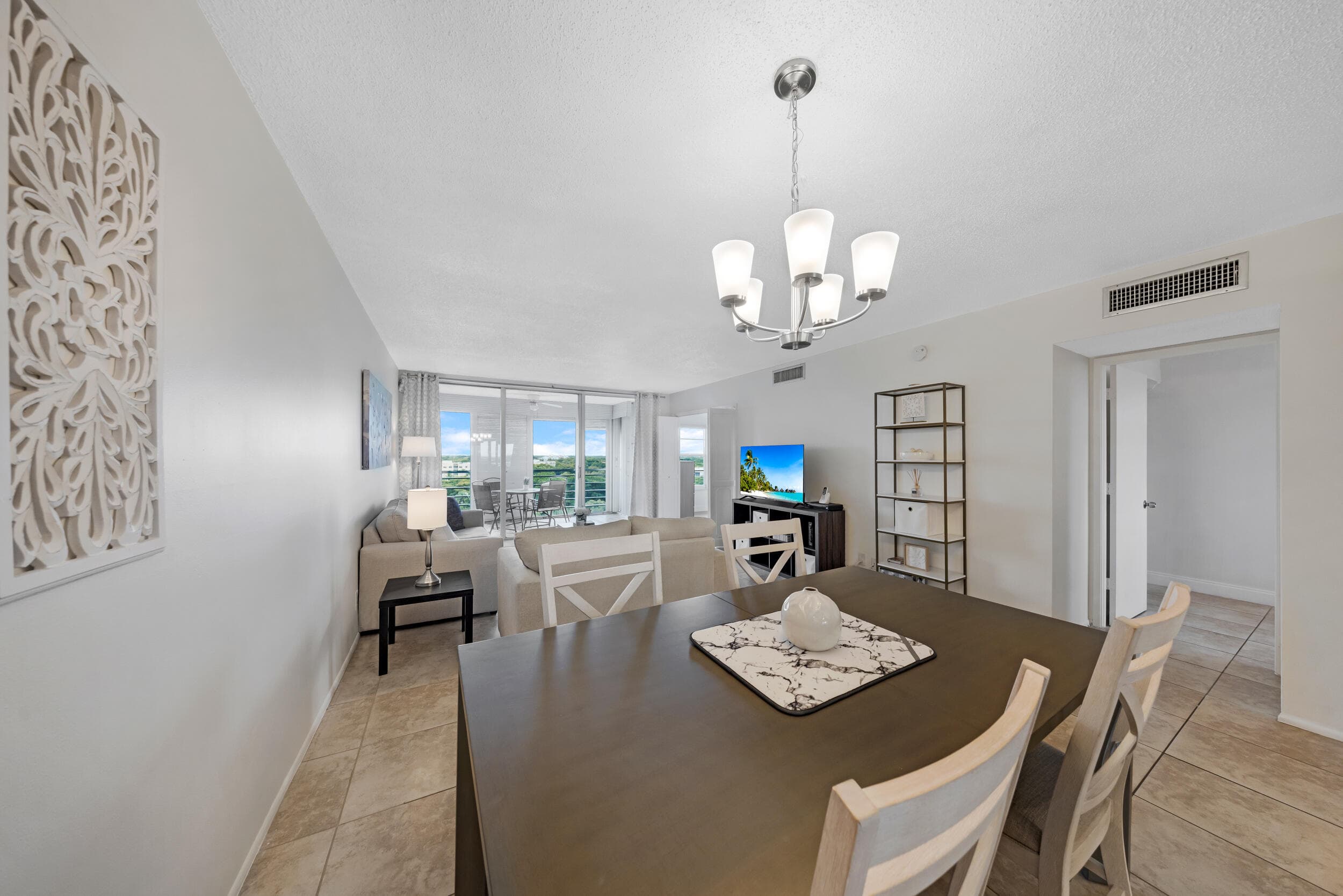 575 Oaks Lane 1009, Pompano Beach, FL 33069 — photo 6 of 26