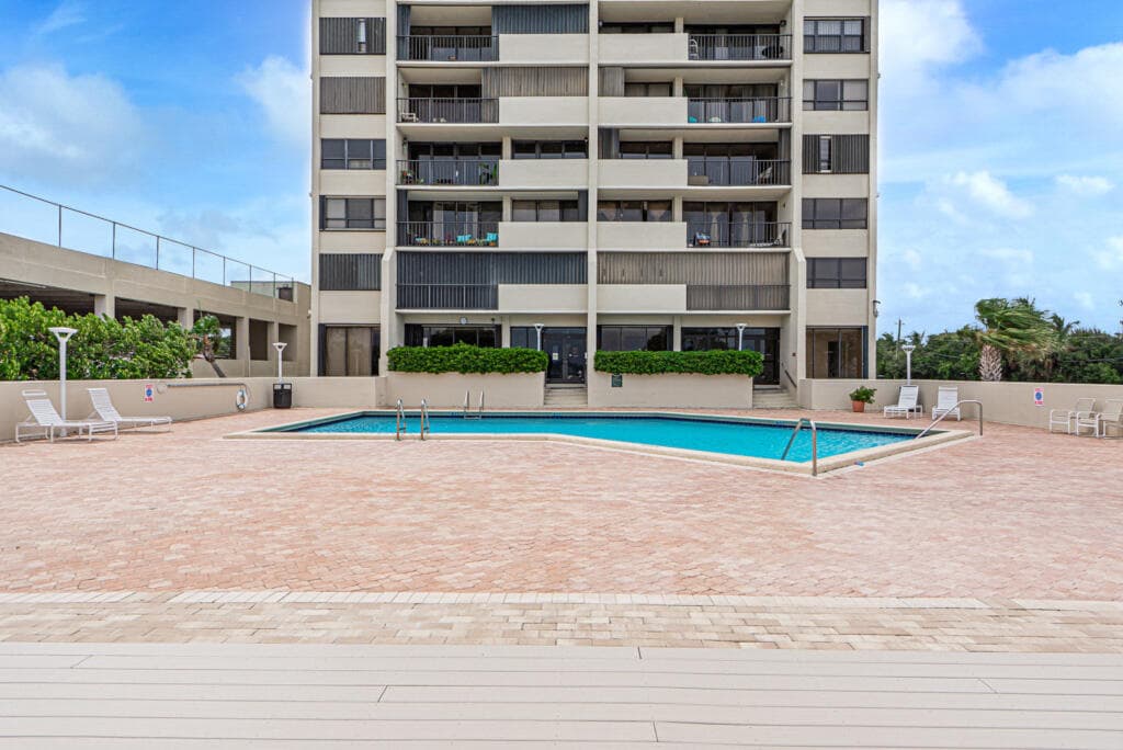 5600 N Flagler Drive 804, West Palm Beach, FL 33407 — photo 26 of 38