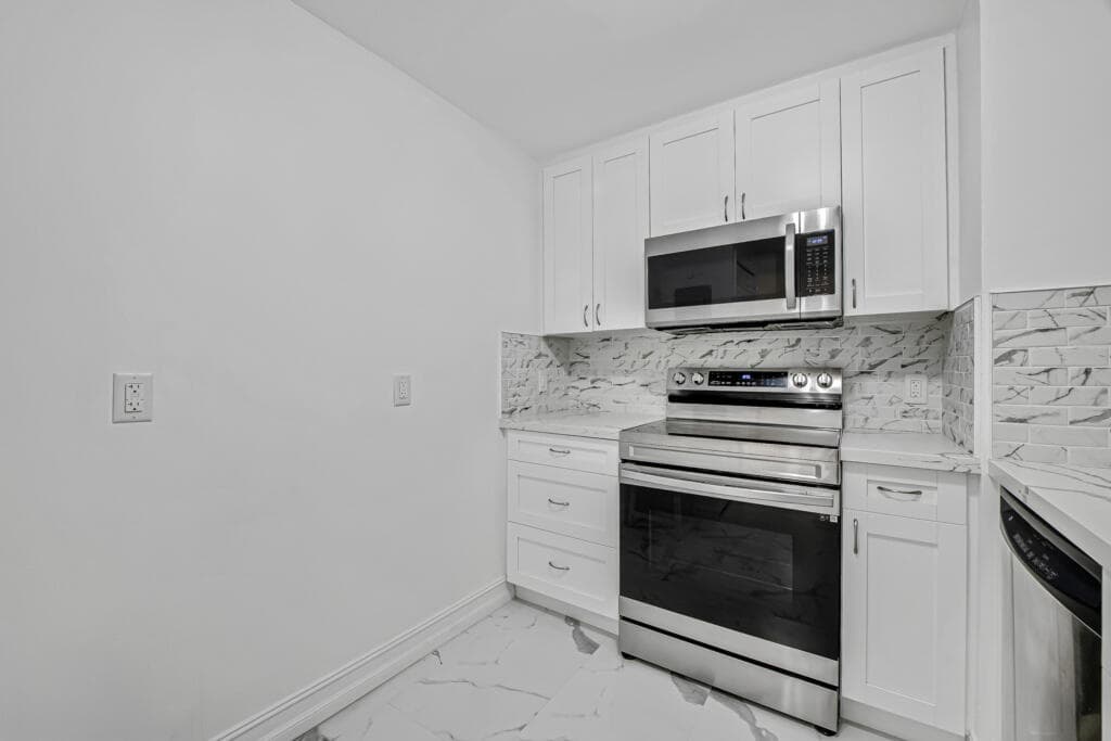 5600 N Flagler Drive 804, West Palm Beach, FL 33407 — photo 12 of 38