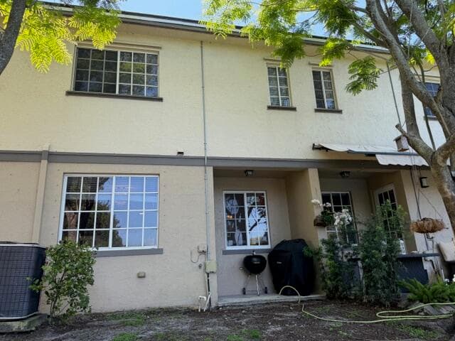 2024 Freeport Lane, Riviera Beach, FL 33404 — photo 6 of 15
