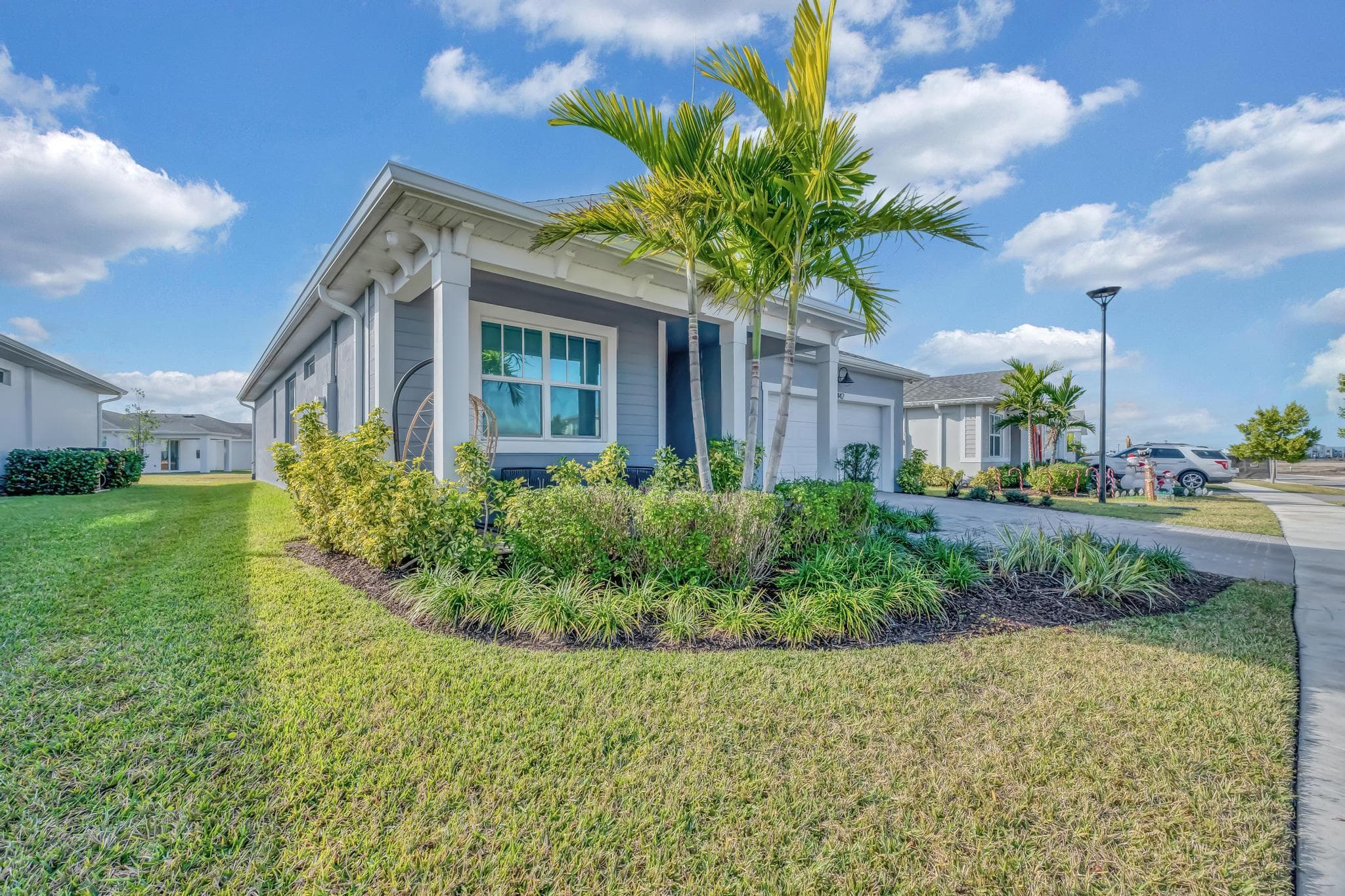 10142 SW Orana Drive, Port St. Lucie, FL 34987 — photo 3 of 49