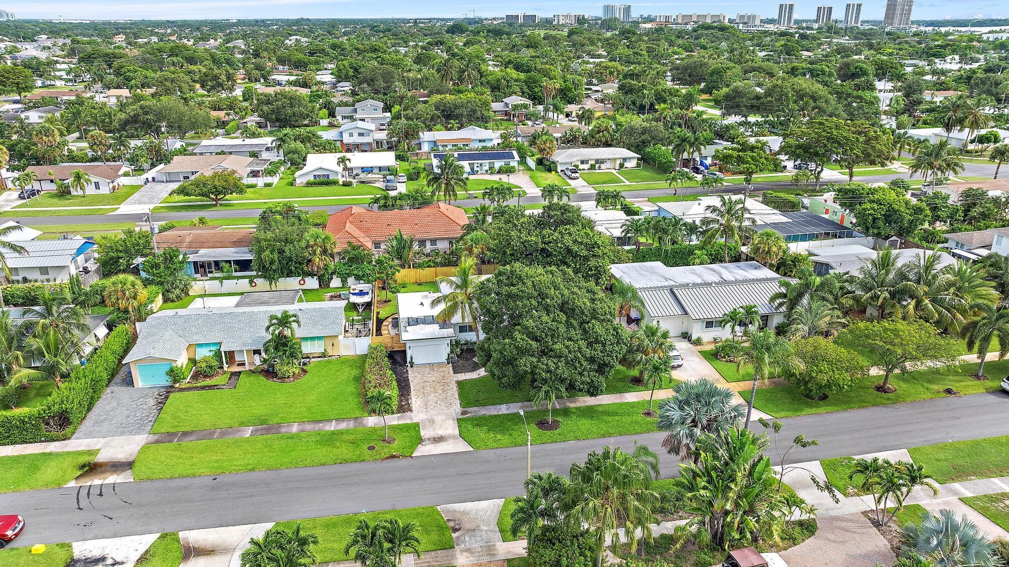 517 Gulf Road, North Palm Beach, FL 33408 — photo 39 of 59