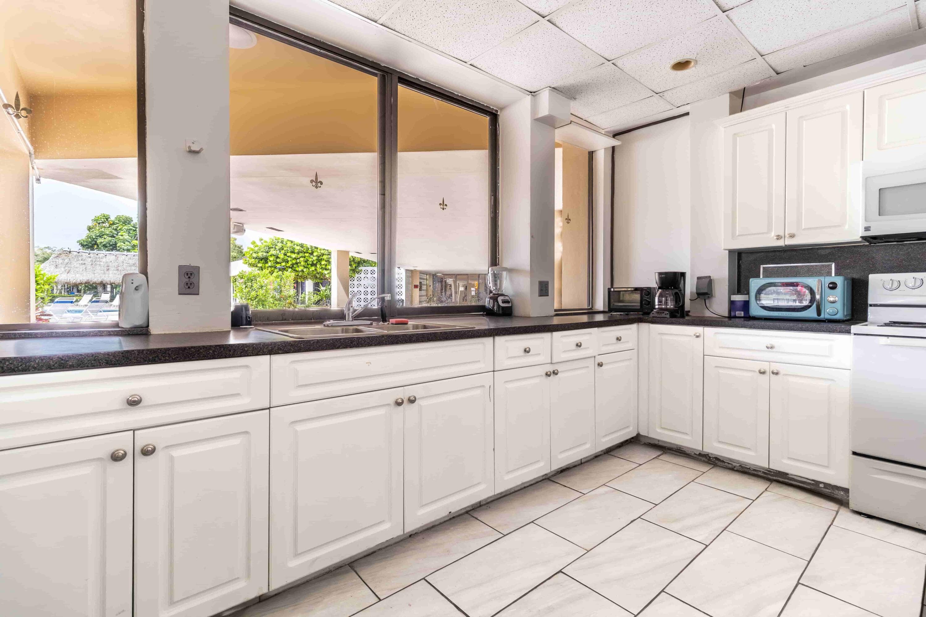 2800 Sunrise Lakes Drive W Apt 301, Sunrise, FL 33322 — photo 24 of 27
