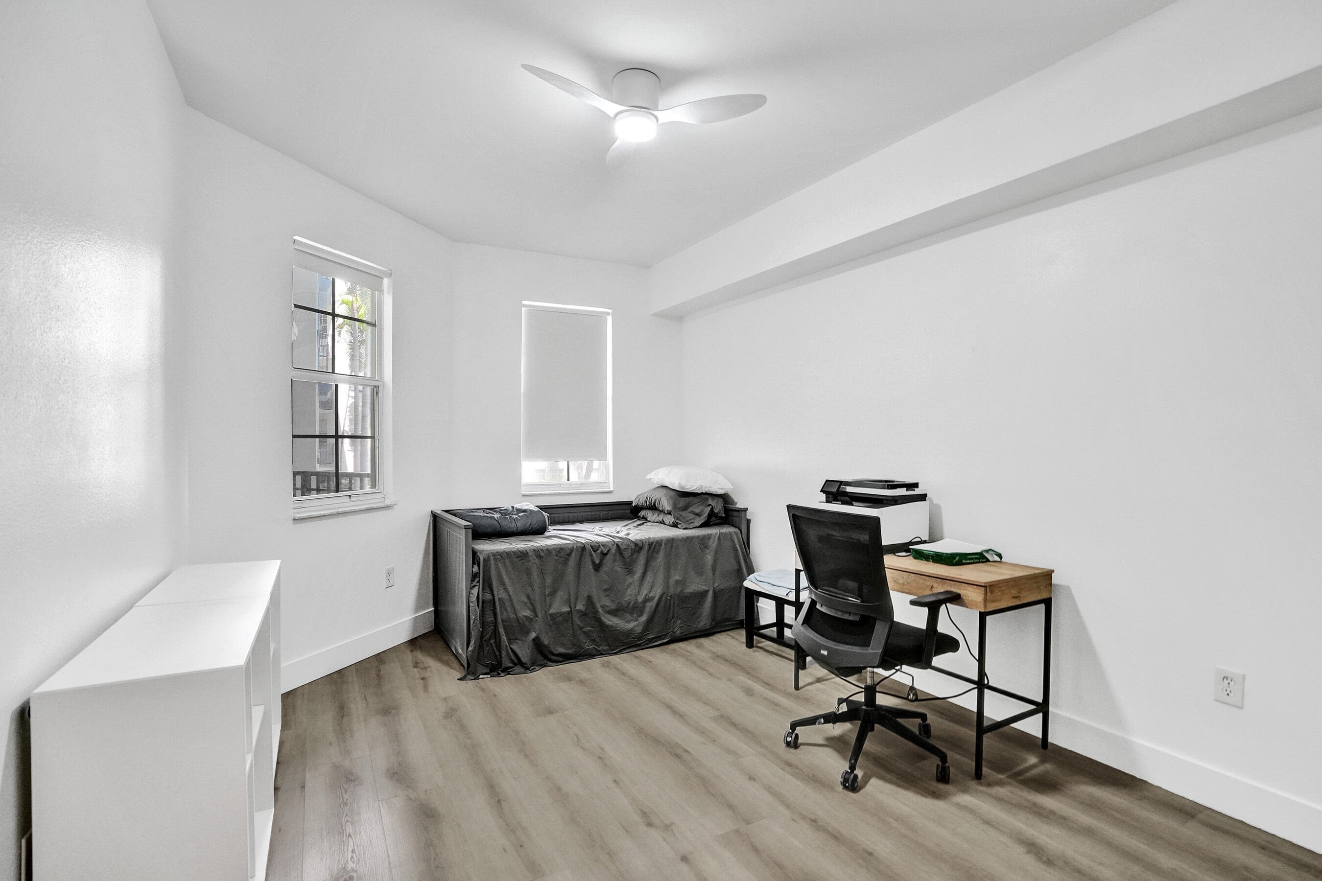 533 NE 3rd Avenue 205, Fort Lauderdale, FL 33301 — photo 8 of 11