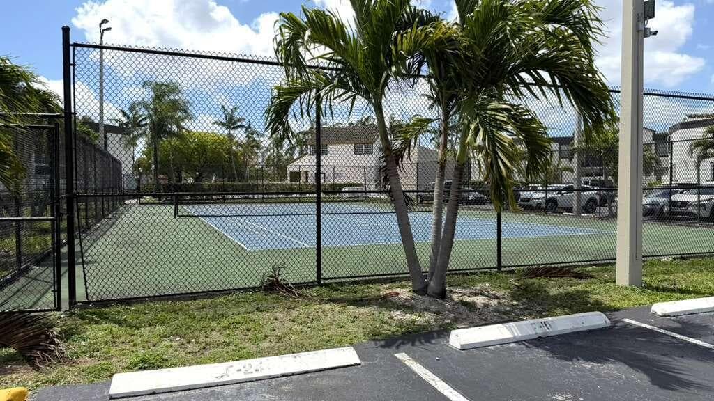9711 Fontainebleau Boulevard D105, Miami, FL 33172 — photo 17 of 22