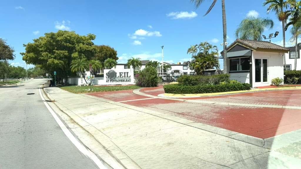 9711 Fontainebleau Boulevard D105, Miami, FL 33172 — photo 22 of 22