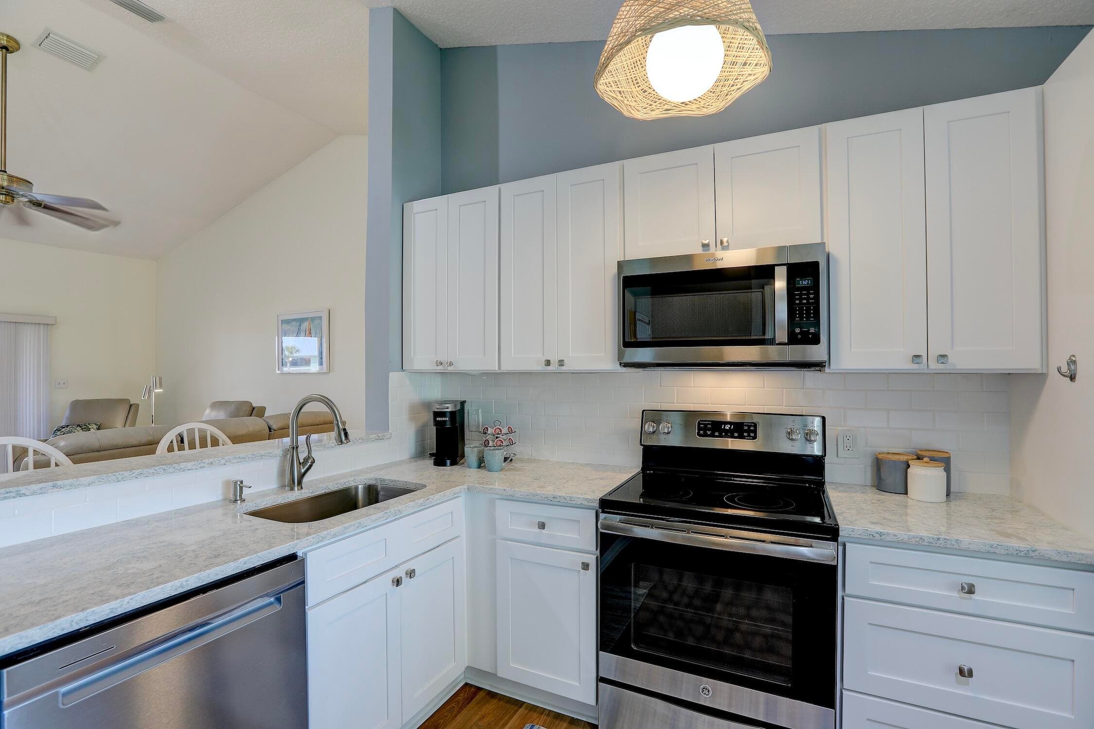 5720 Pelican Pointe Drive 3, Sebastian, FL 32958 — photo 17 of 81