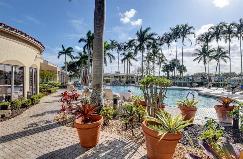 5842 Crystal Shores Drive 302, Boynton Beach, FL 33437 — photo 40 of 50