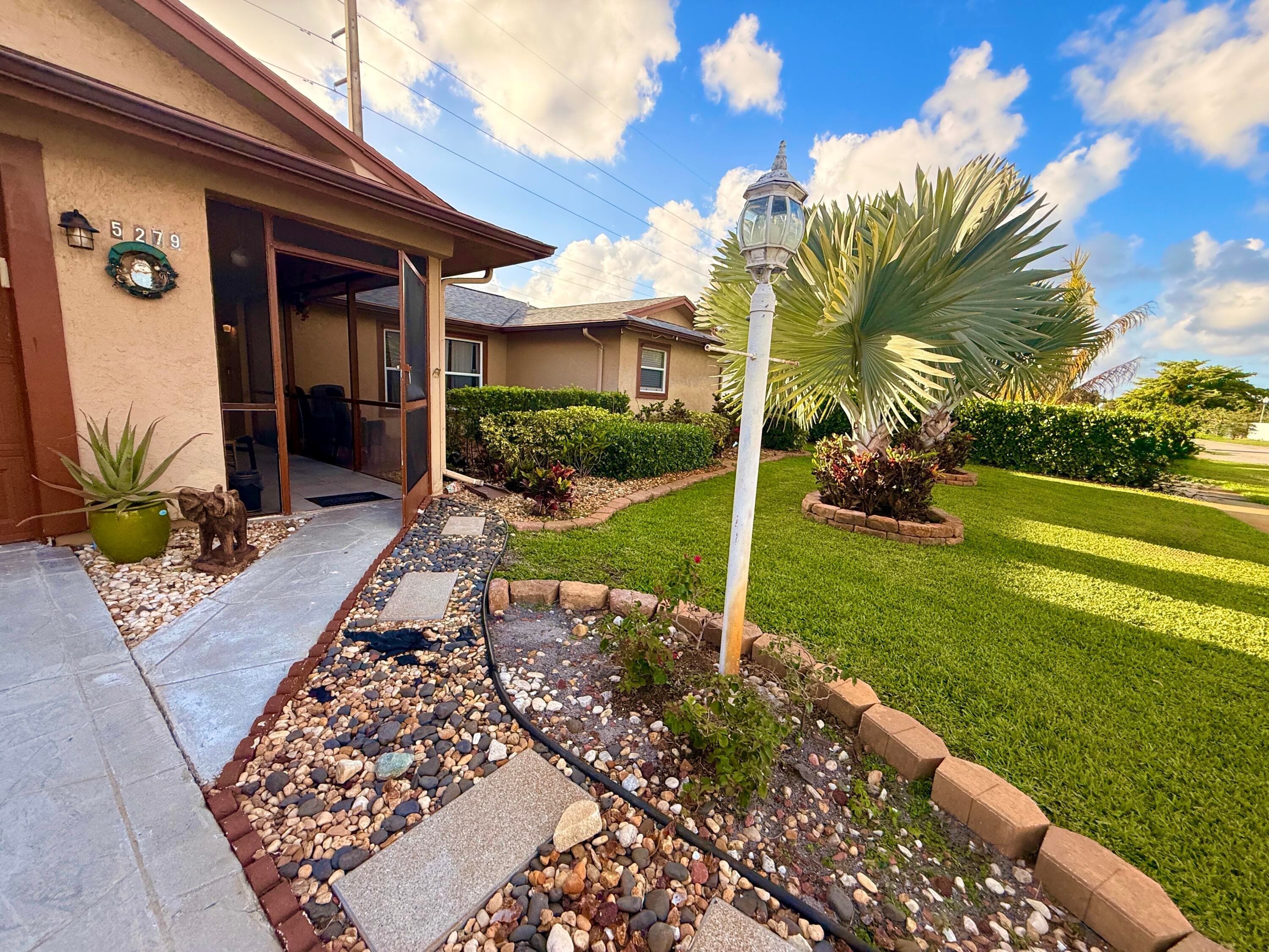 5279 W Woodstone Cir Circle W, Lake Worth, FL 33463 — photo 3 of 89