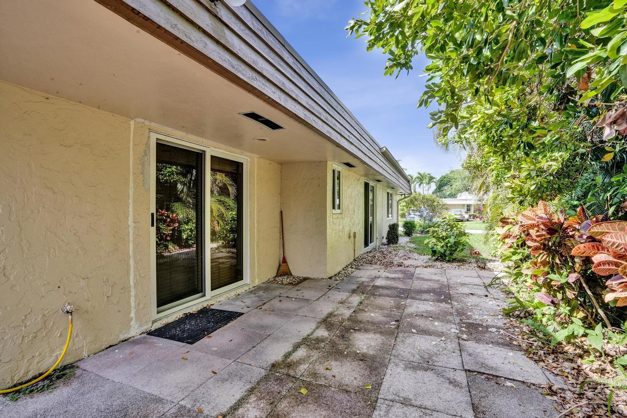6207 Jacaranda Circle, Tamarac, FL 33319 — photo 8 of 37