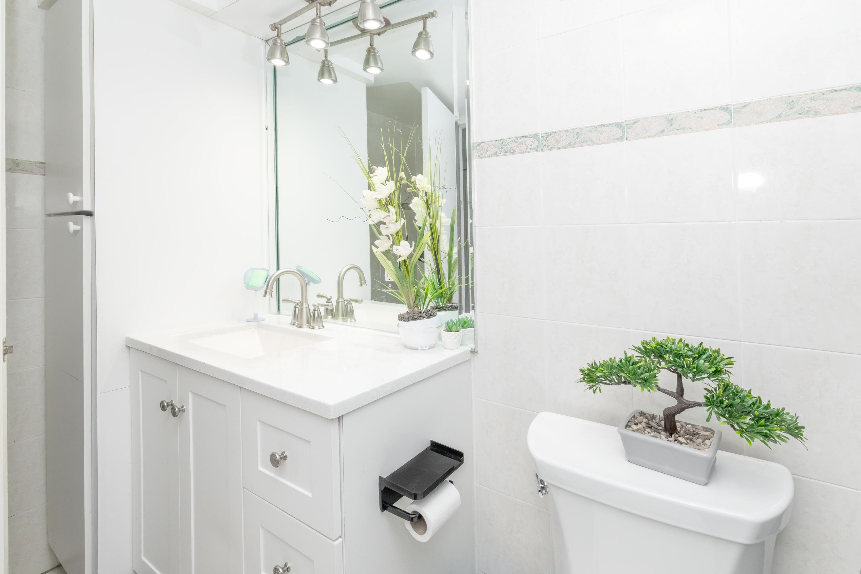 5055 NW 7th Street 610, Miami, FL 33126 — photo 13 of 30