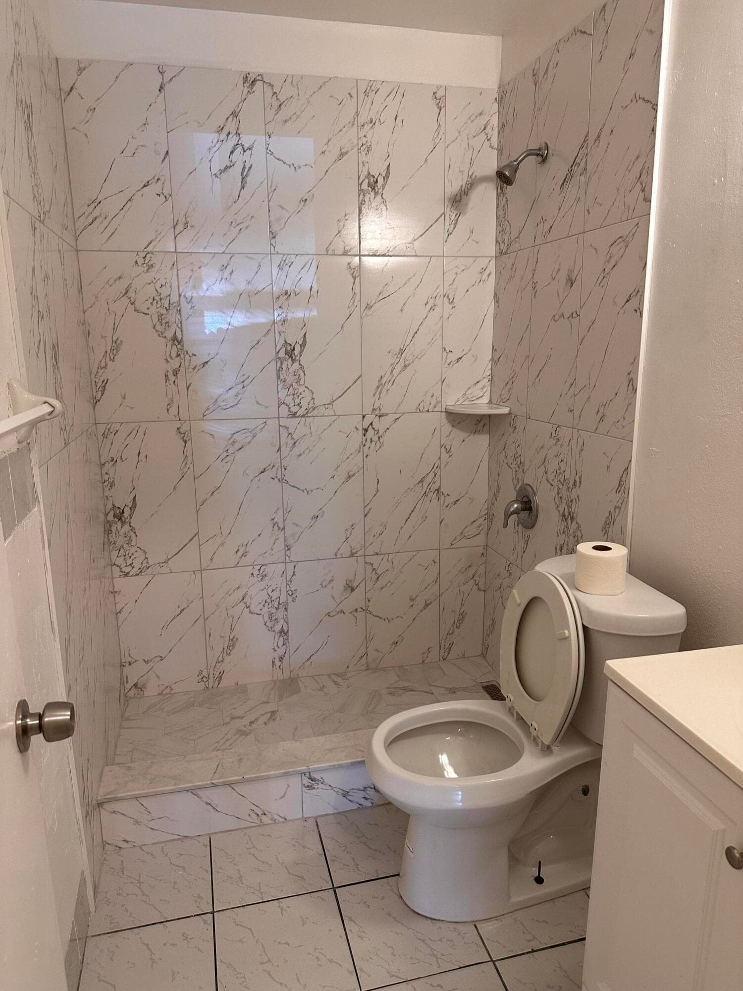 50 NW 8th Avenue 2, Dania Beach, FL 33004 — photo 4 of 5