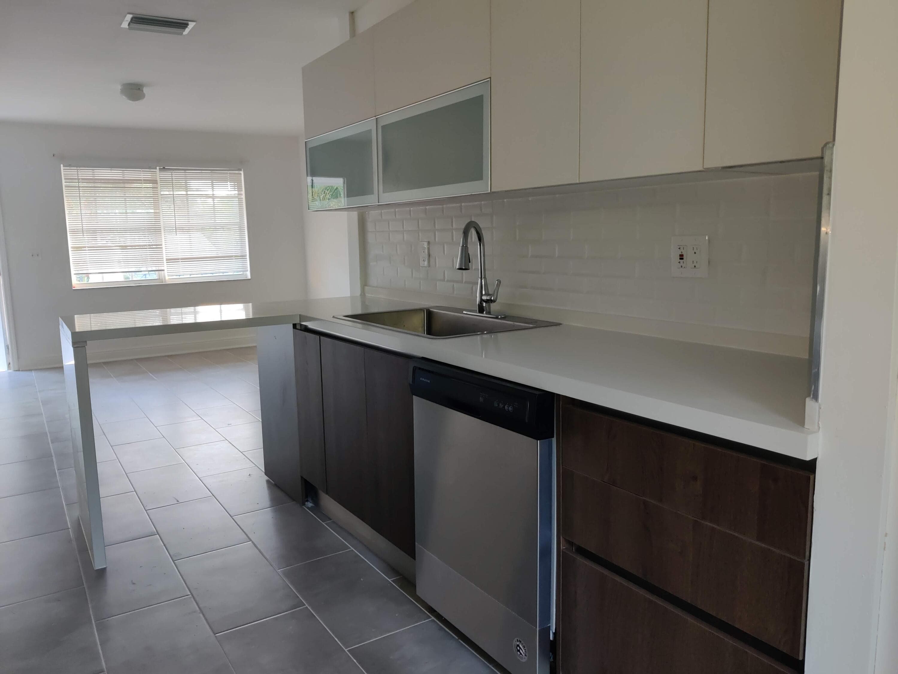 4905 N Flagler Drive 4, West Palm Beach, FL 33407 — photo 2 of 6