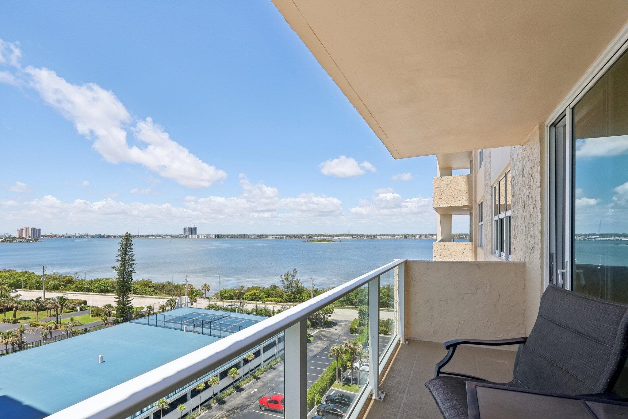 5440 N Ocean Drive 903, Singer Island, FL 33404 — photo 13 of 44