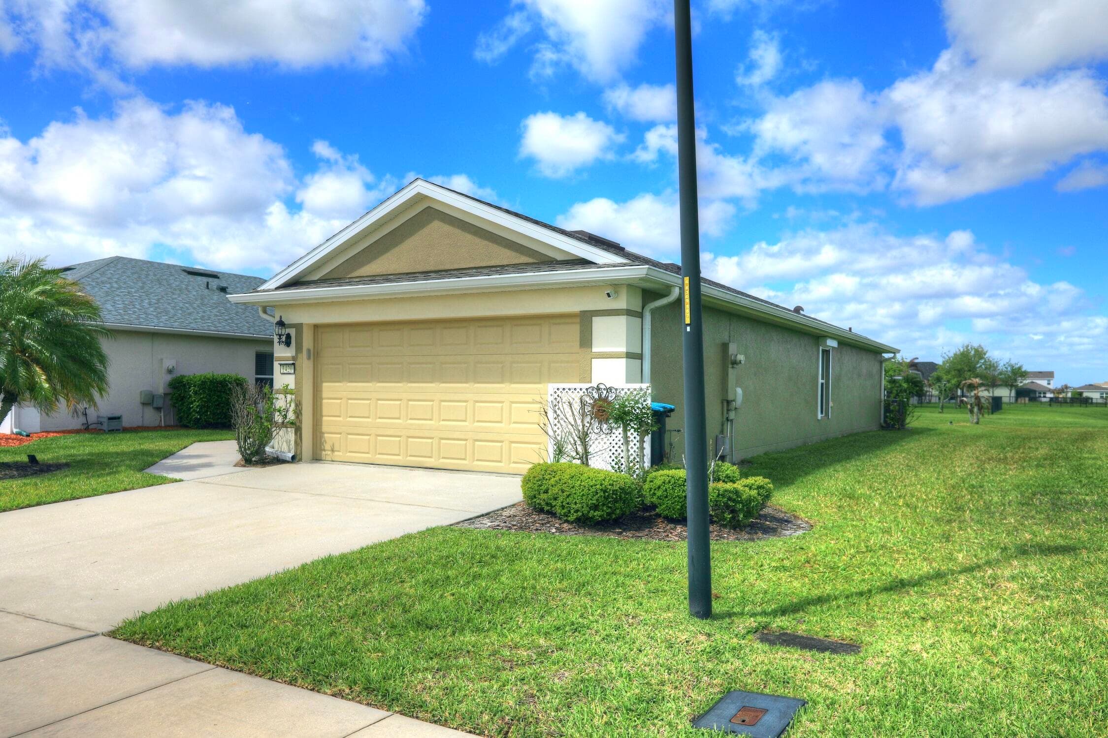 1420 Dittmer Circle SE, Palm Bay, FL 32909 — photo 3 of 44