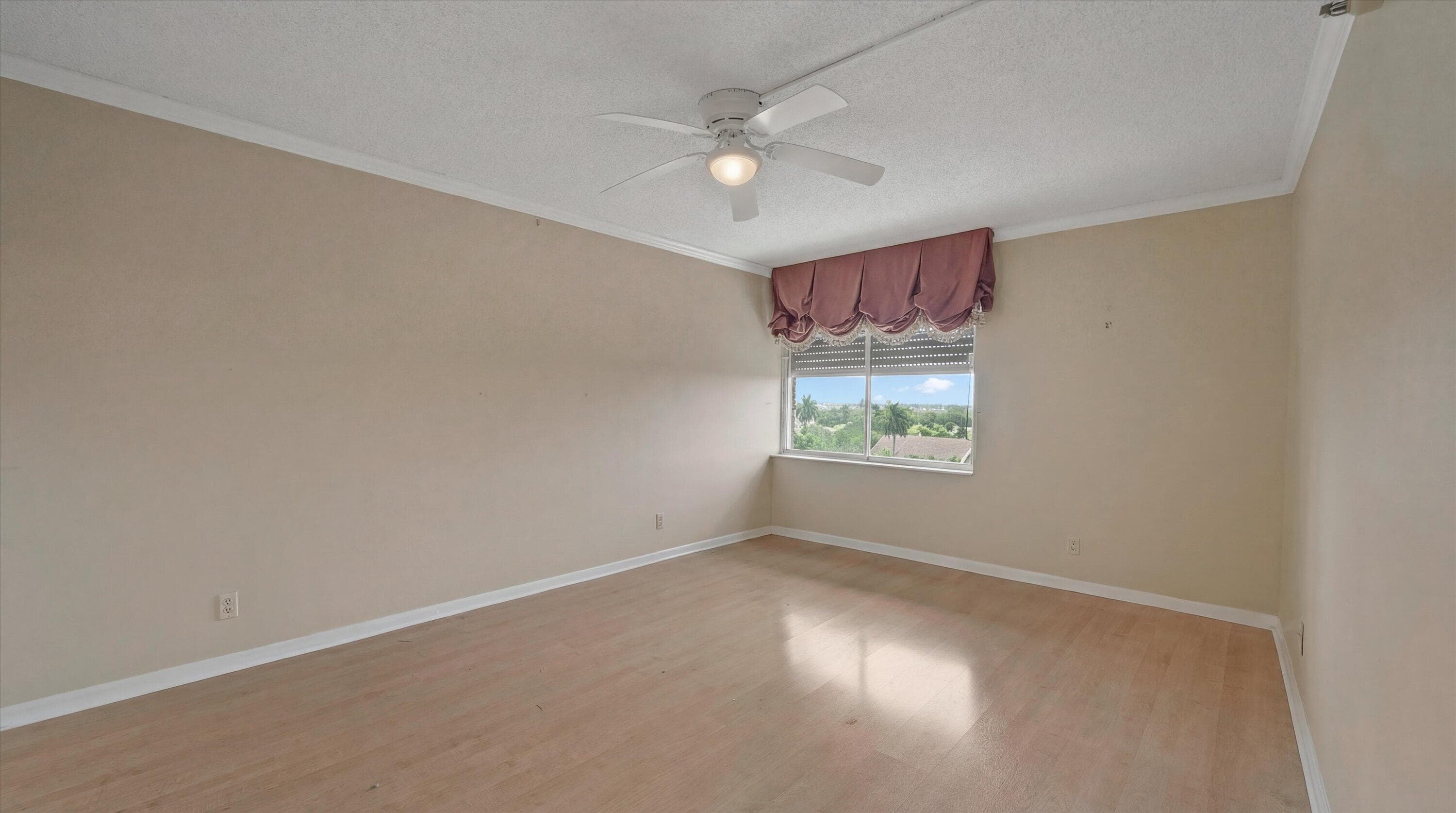 2480 Presidential Way 704, West Palm Beach, FL 33401 — photo 26 of 36