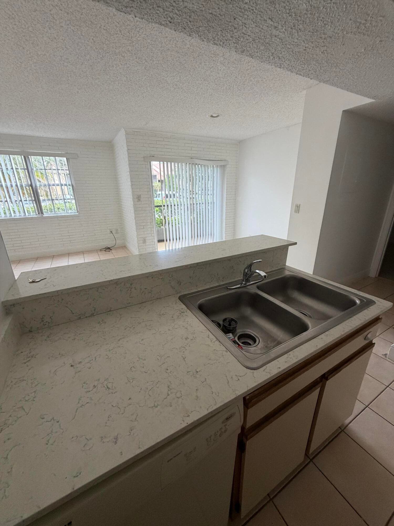 1285 SW 46th Avenue 2709, Pompano Beach, FL 33069 — photo 5 of 9
