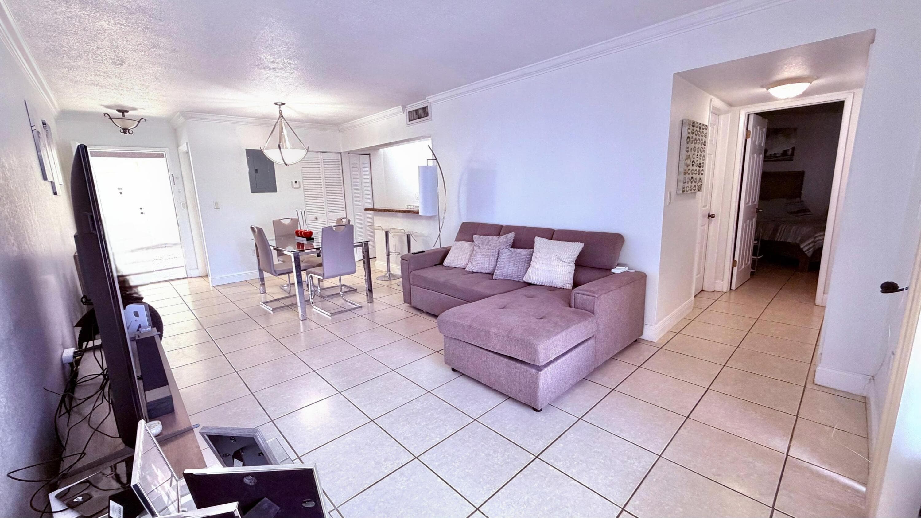 9711 Fontainebleau Boulevard D105, Miami, FL 33172 — photo 9 of 22