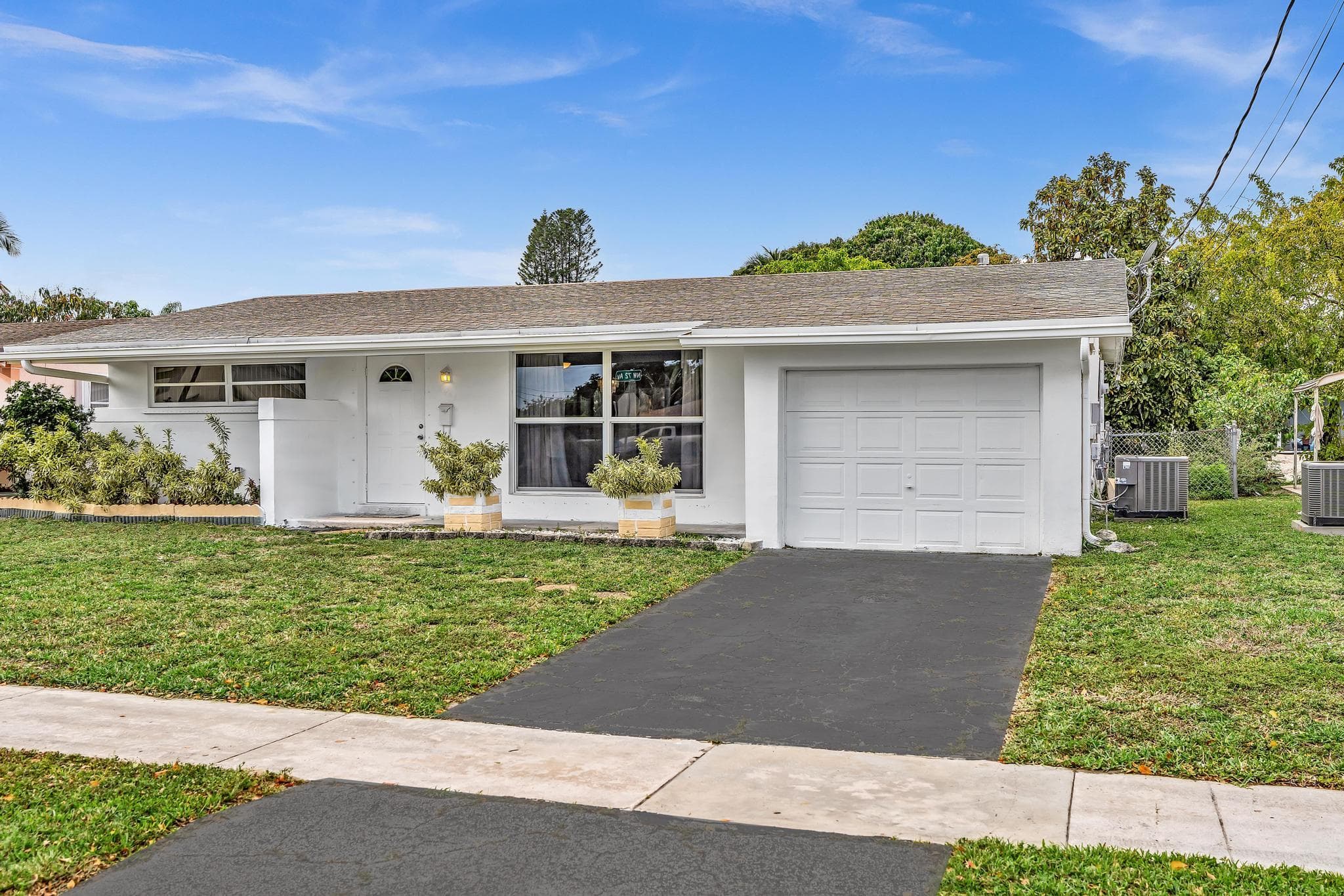 2445 NW 72nd Avenue, Sunrise, FL 33313 — photo 2 of 36