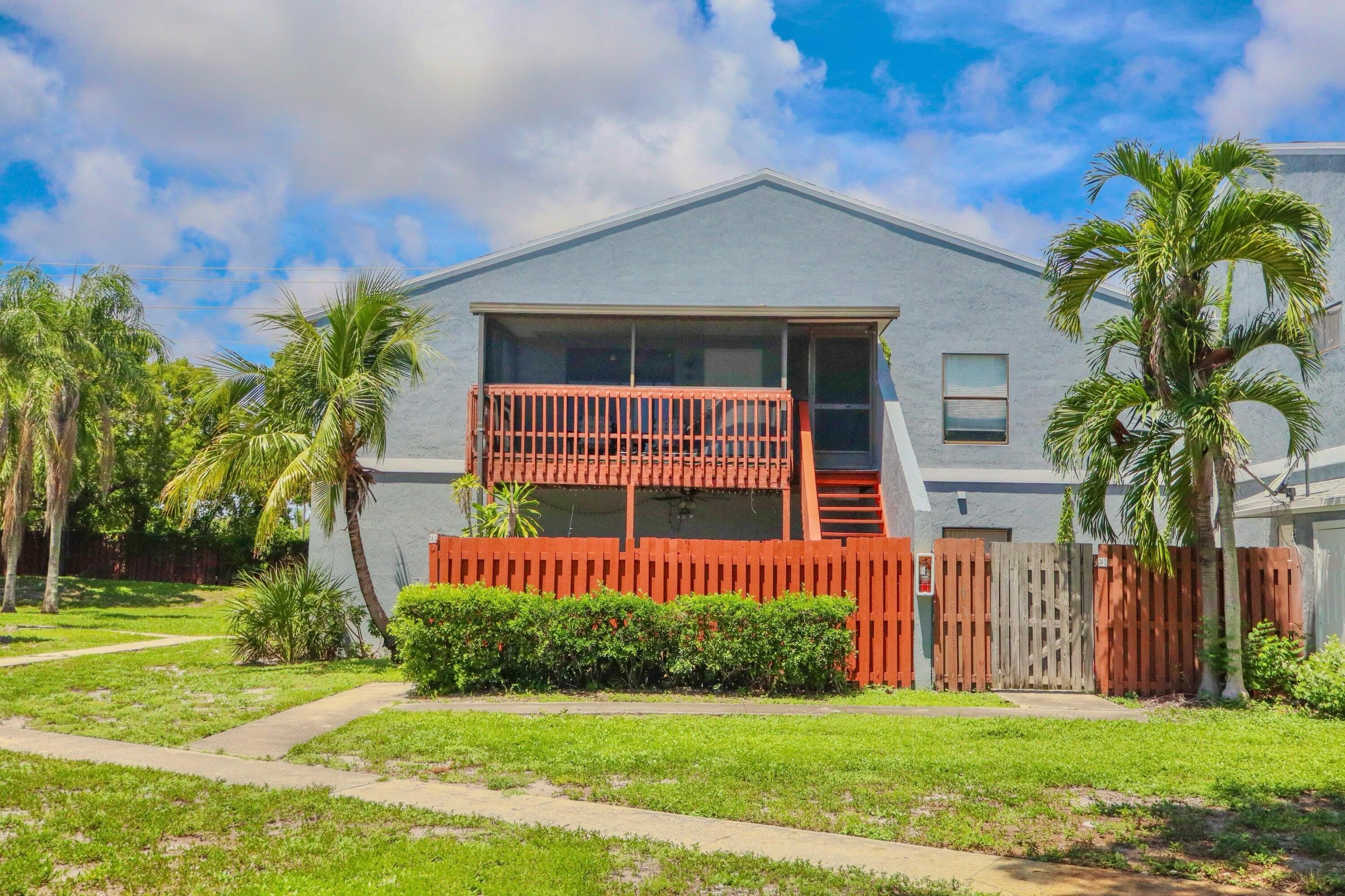 34 Crossings Circle F, Boynton Beach, FL 33435 — photo 1 of 3
