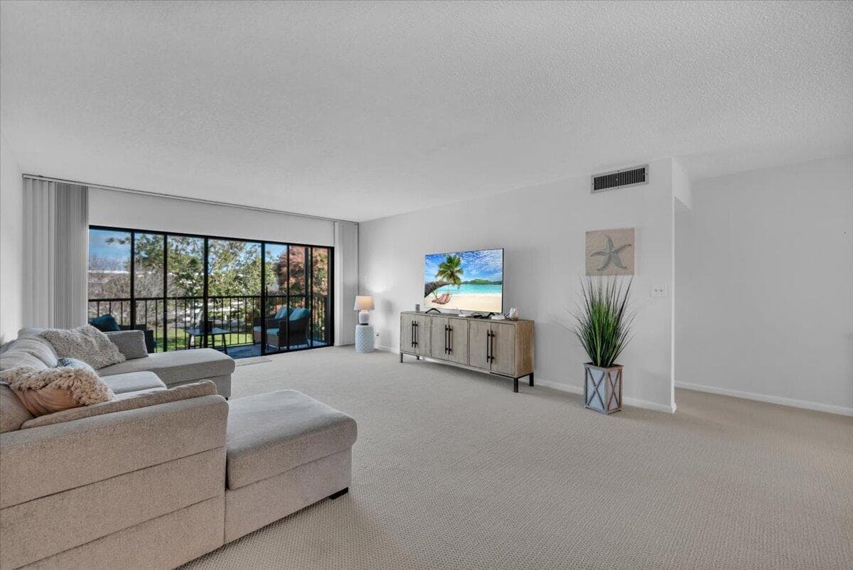 300 N Highway A1a 304h, Jupiter, FL 33477 — photo 5 of 21