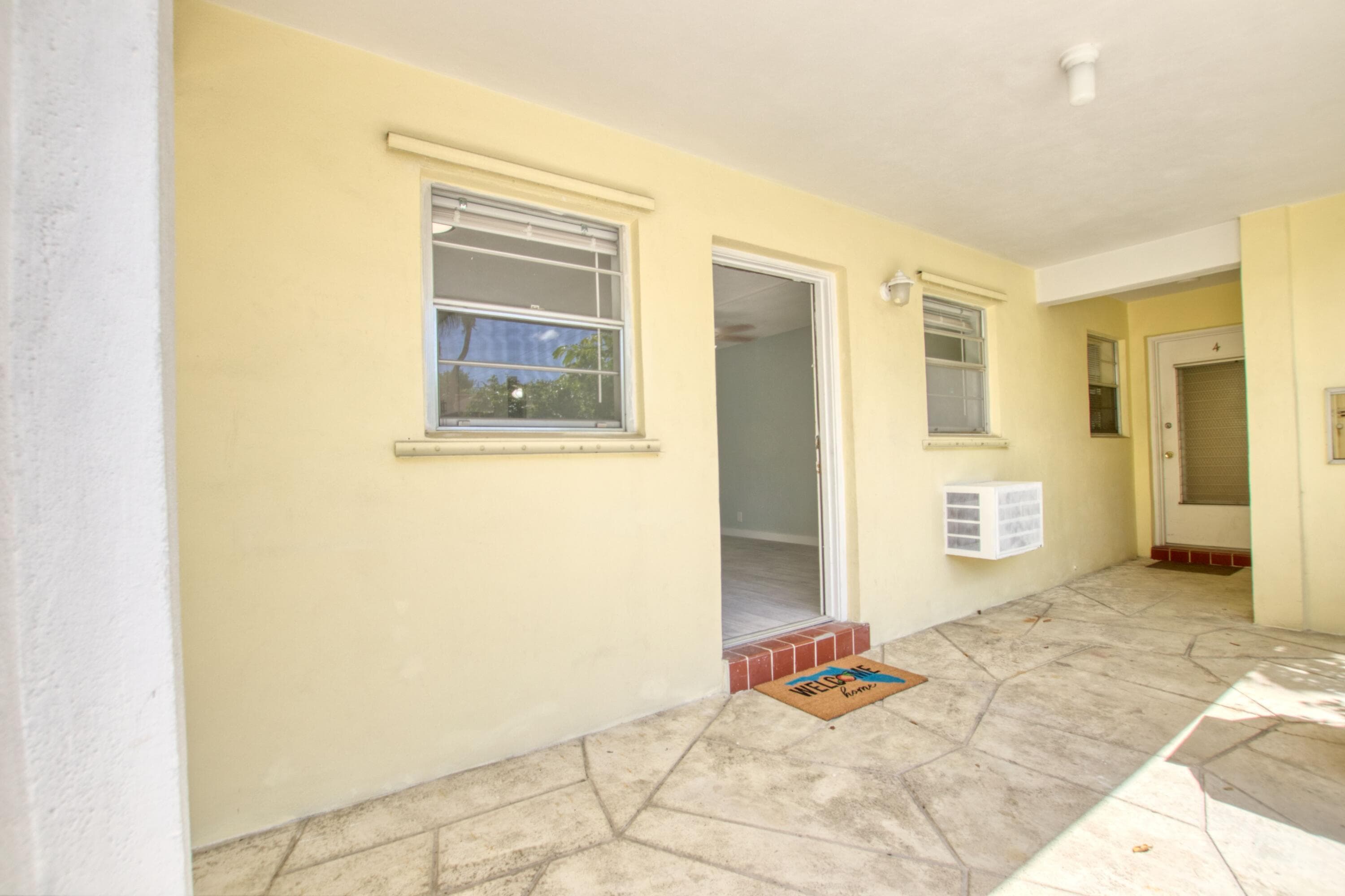 612 2nd Avenue S 3, Lake Worth Beach, FL 33460 — photo 4 of 13