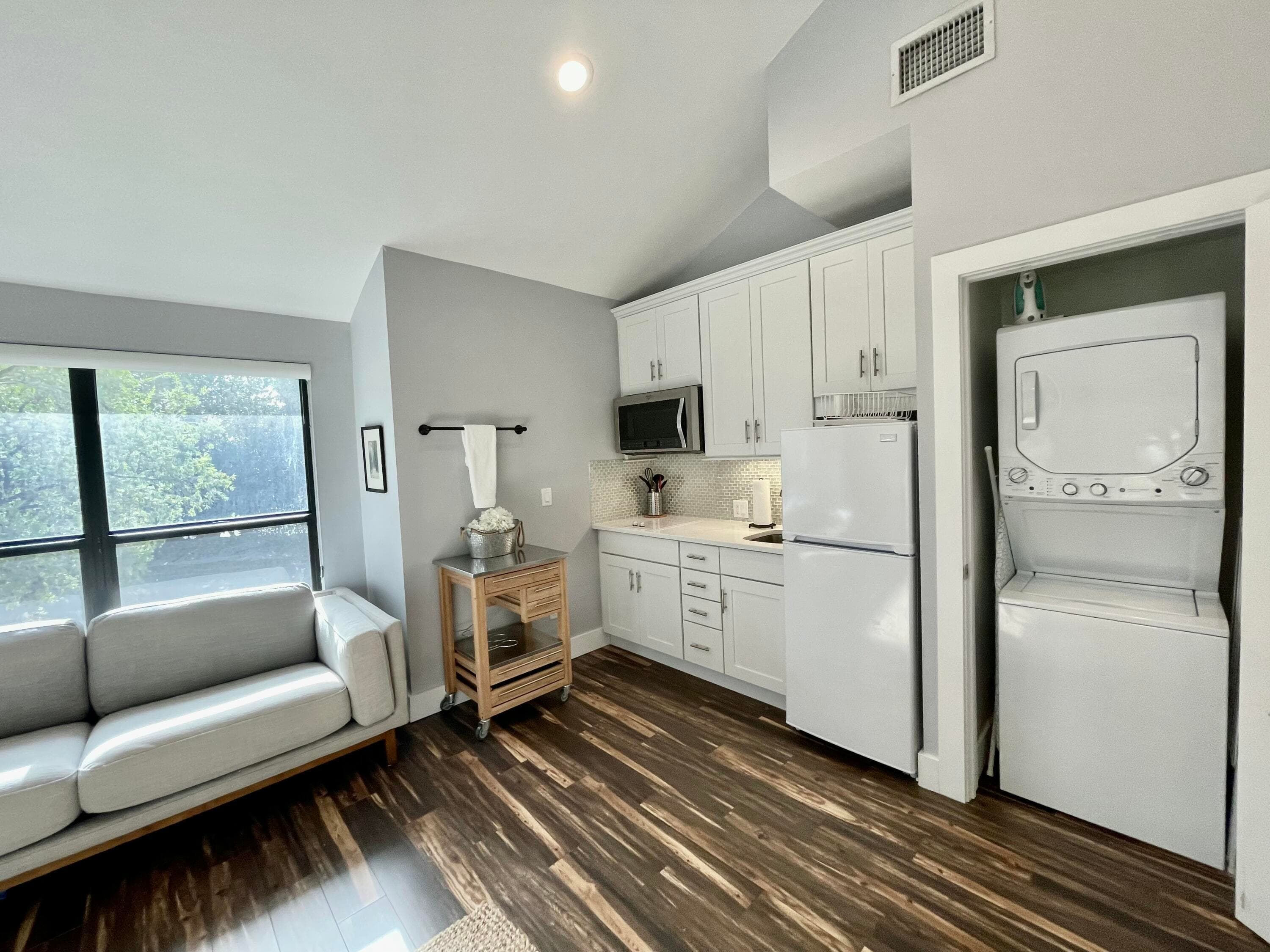 11863 Wimbledon Circle 547, Wellington, FL 33414 — photo 5 of 10