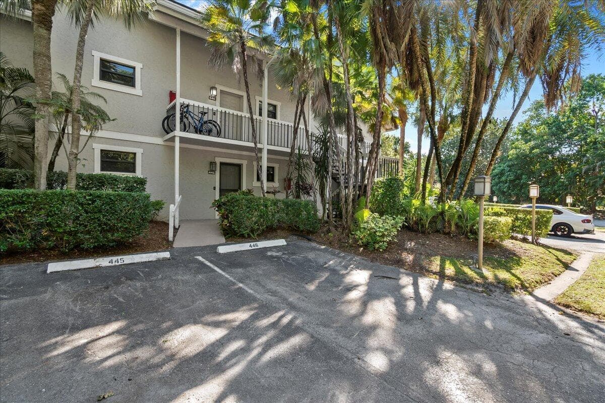 11863 Wimbledon Circle 446, Wellington, FL 33414 — photo 2 of 46