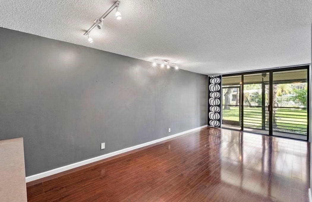 7675 NW 79th Avenue 114, Tamarac, FL 33321 — photo 9 of 24