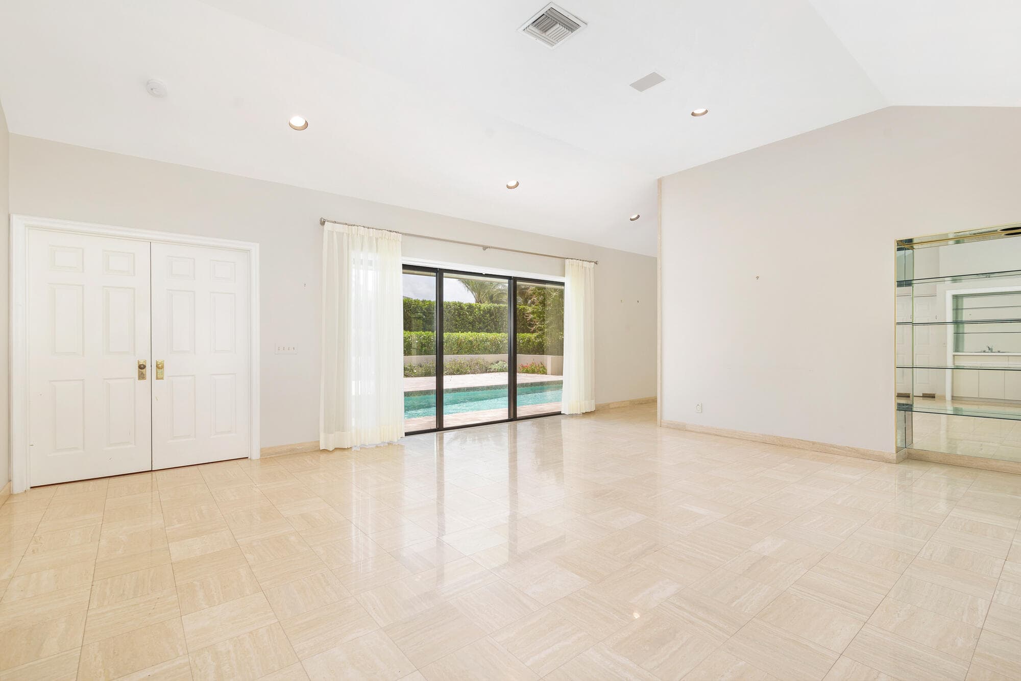 575 N Lake Way, Palm Beach, FL 33480 — photo 10 of 23