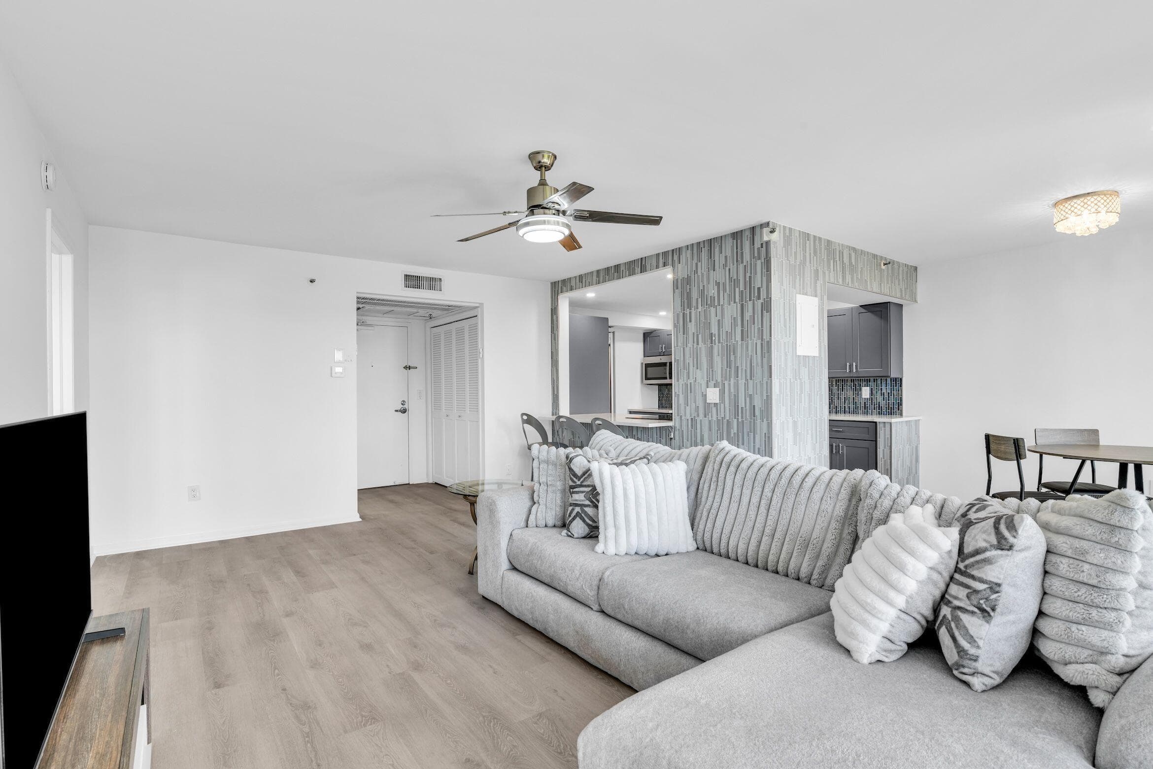 859 Jeffery Street SE 5090, Boca Raton, FL 33487 — photo 11 of 55