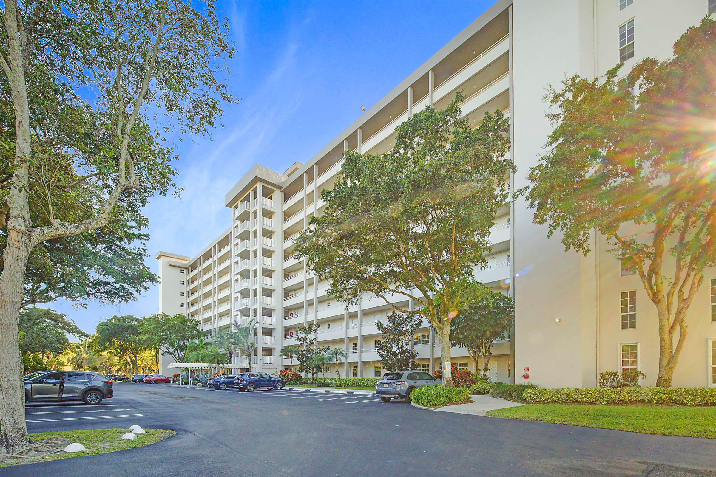 575 Oaks Lane 703, Pompano Beach, FL 33069 — photo 38 of 42