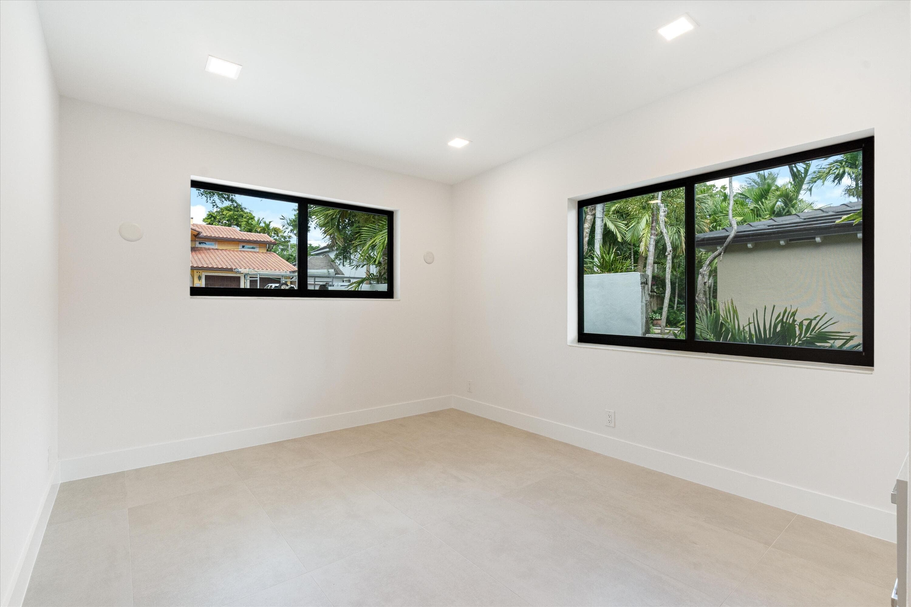 1032 SE 13th Terrace, Fort Lauderdale, FL 33316 — photo 21 of 27