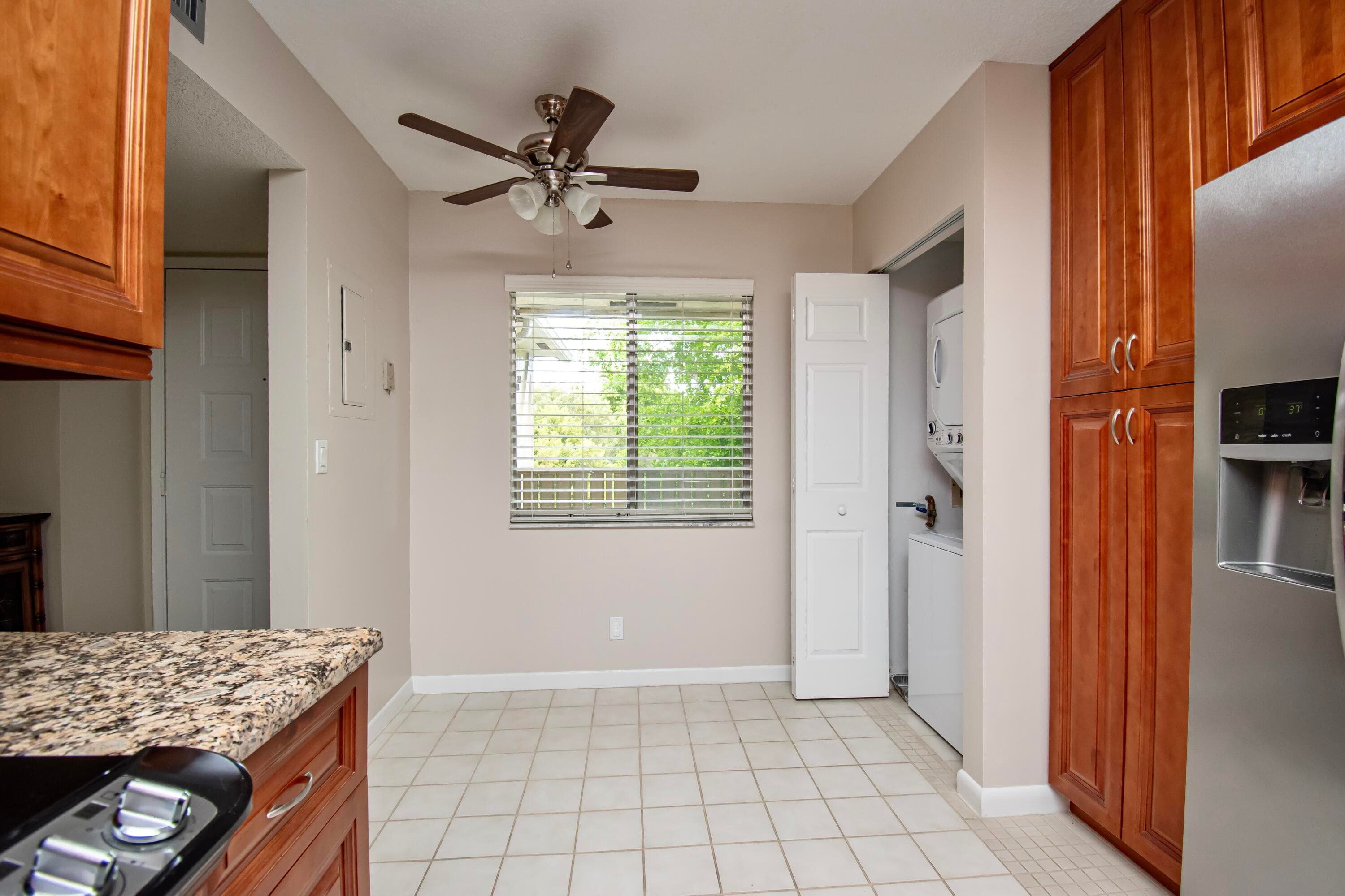 7286 Huntington Lane 408, Delray Beach, FL 33446 — photo 6 of 22