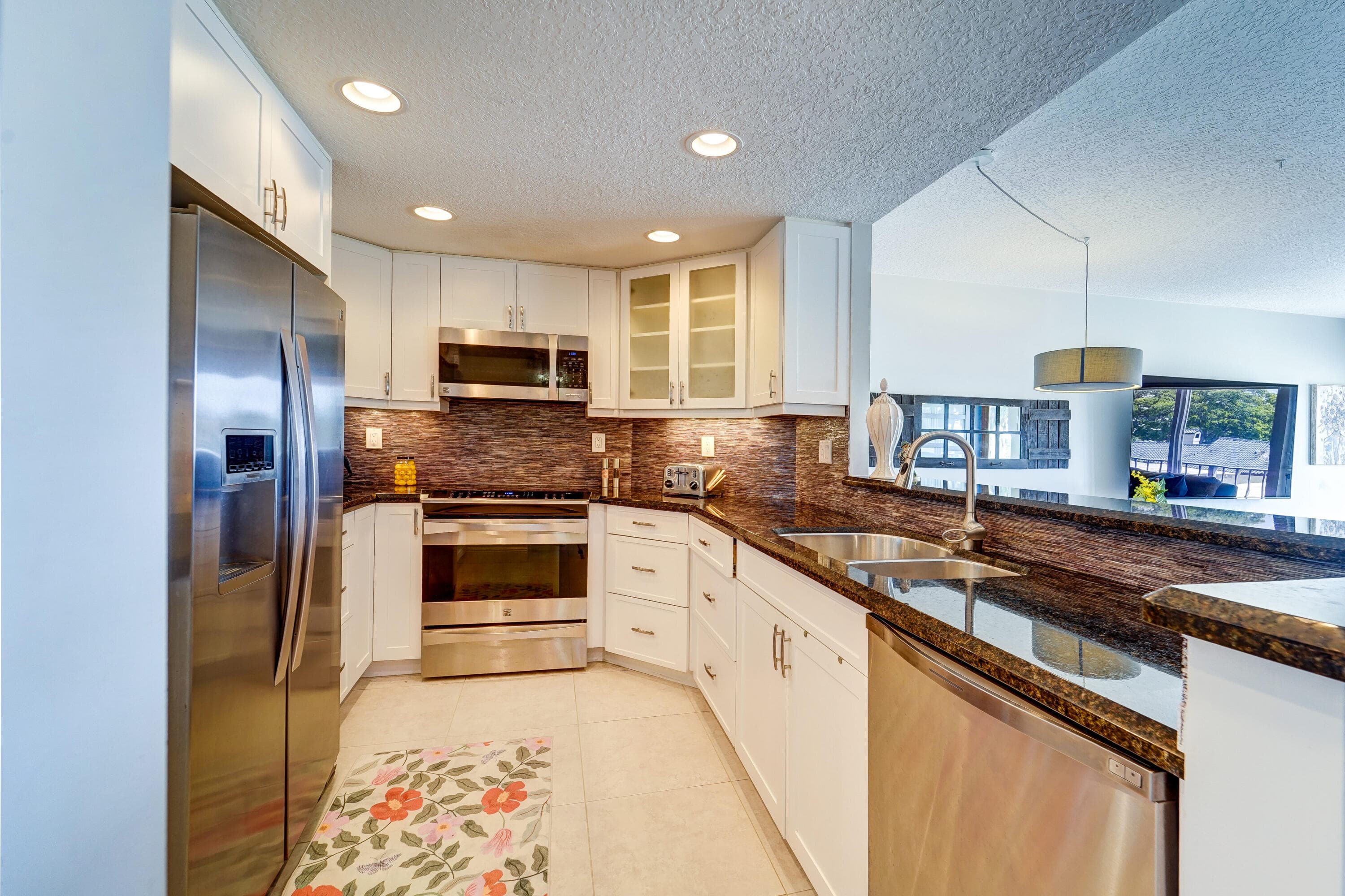 2500 E Las Olas Boulevard 403, Fort Lauderdale, FL 33301 — photo 2 of 33