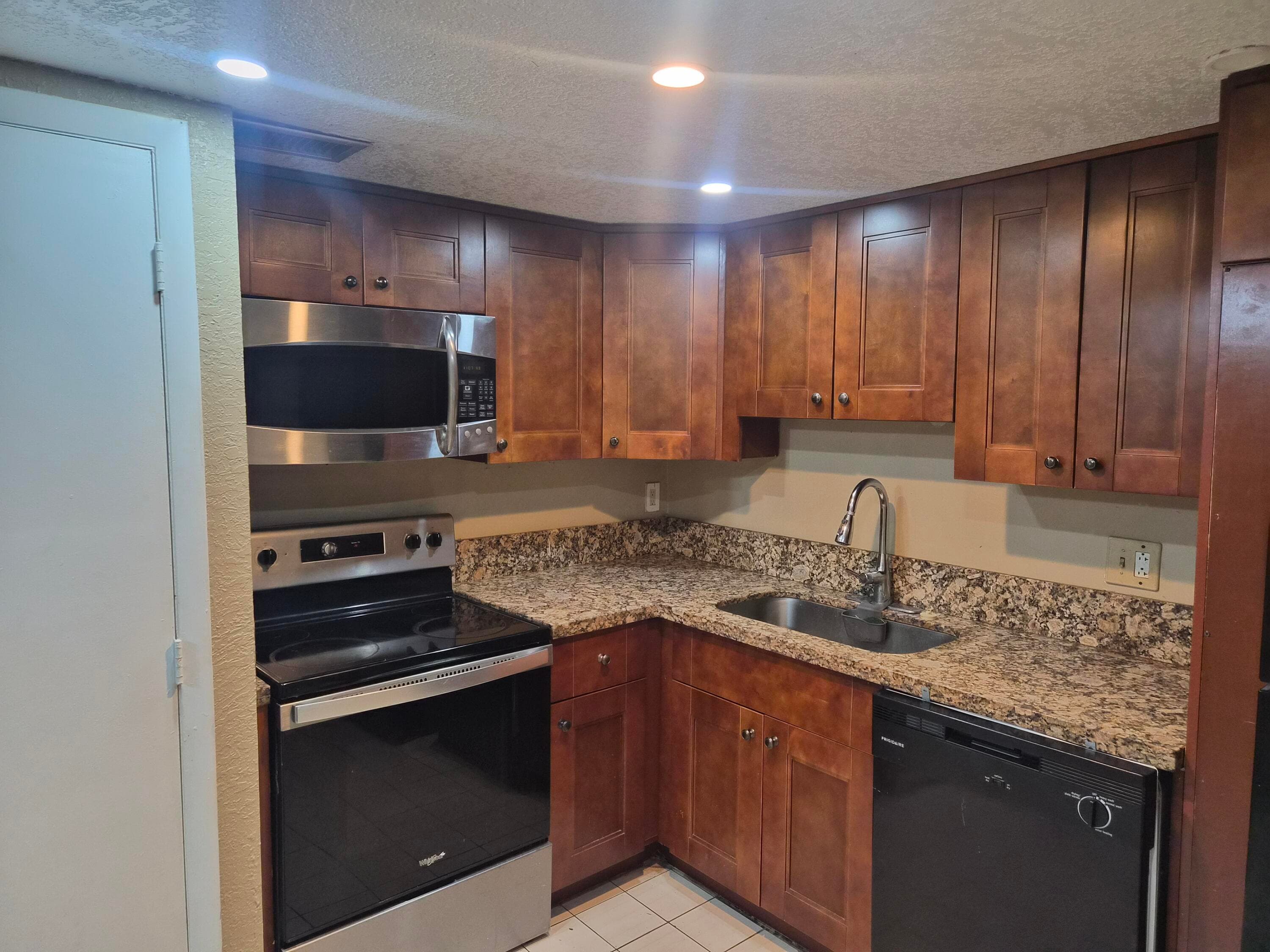 4166 Inverrary Drive 403, Lauderhill, FL 33319 — photo 8 of 32