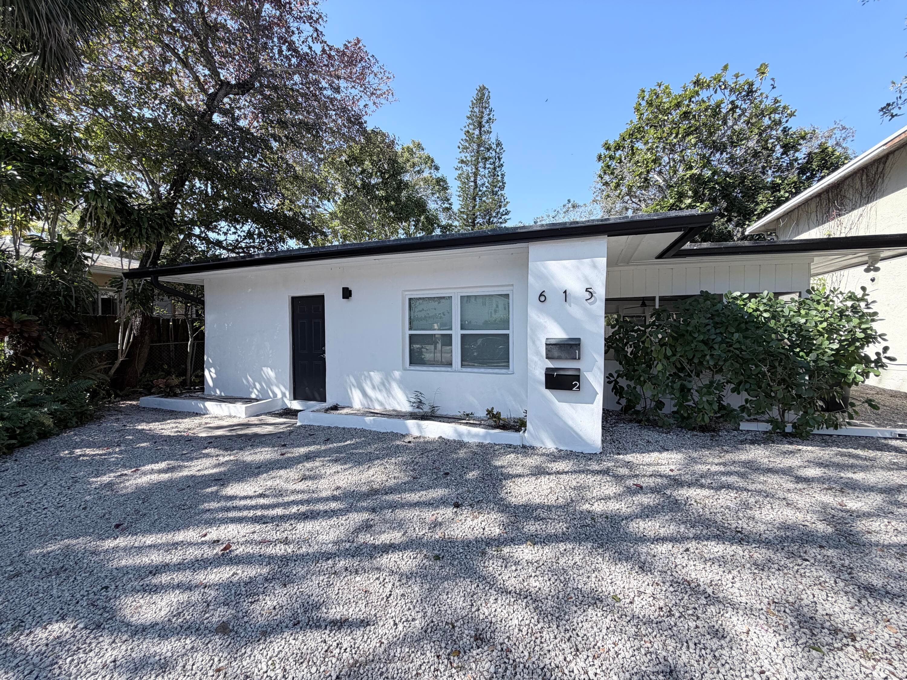 615 SW 14th Avenue 1-2, Fort Lauderdale, FL 33312 — photo 1 of 16