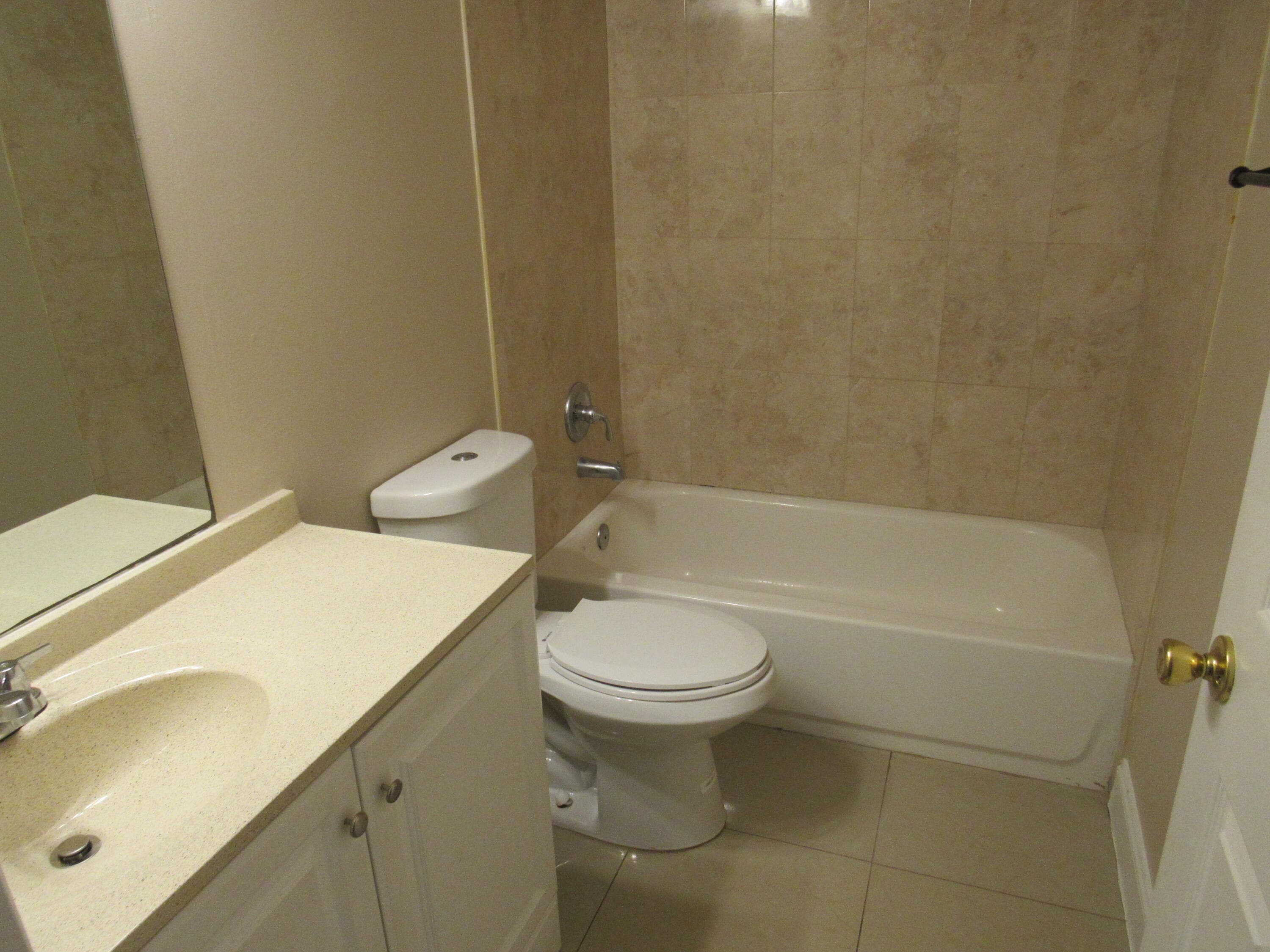 5203 Glencove Lane 5203, West Palm Beach, FL 33415 — photo 12 of 21