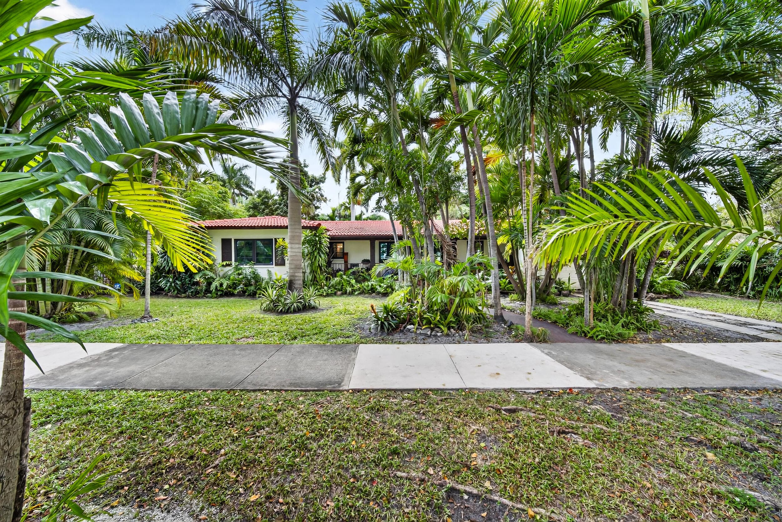320 San Sebastian Avenue, Coral Gables, FL 33134 — photo 1 of 54