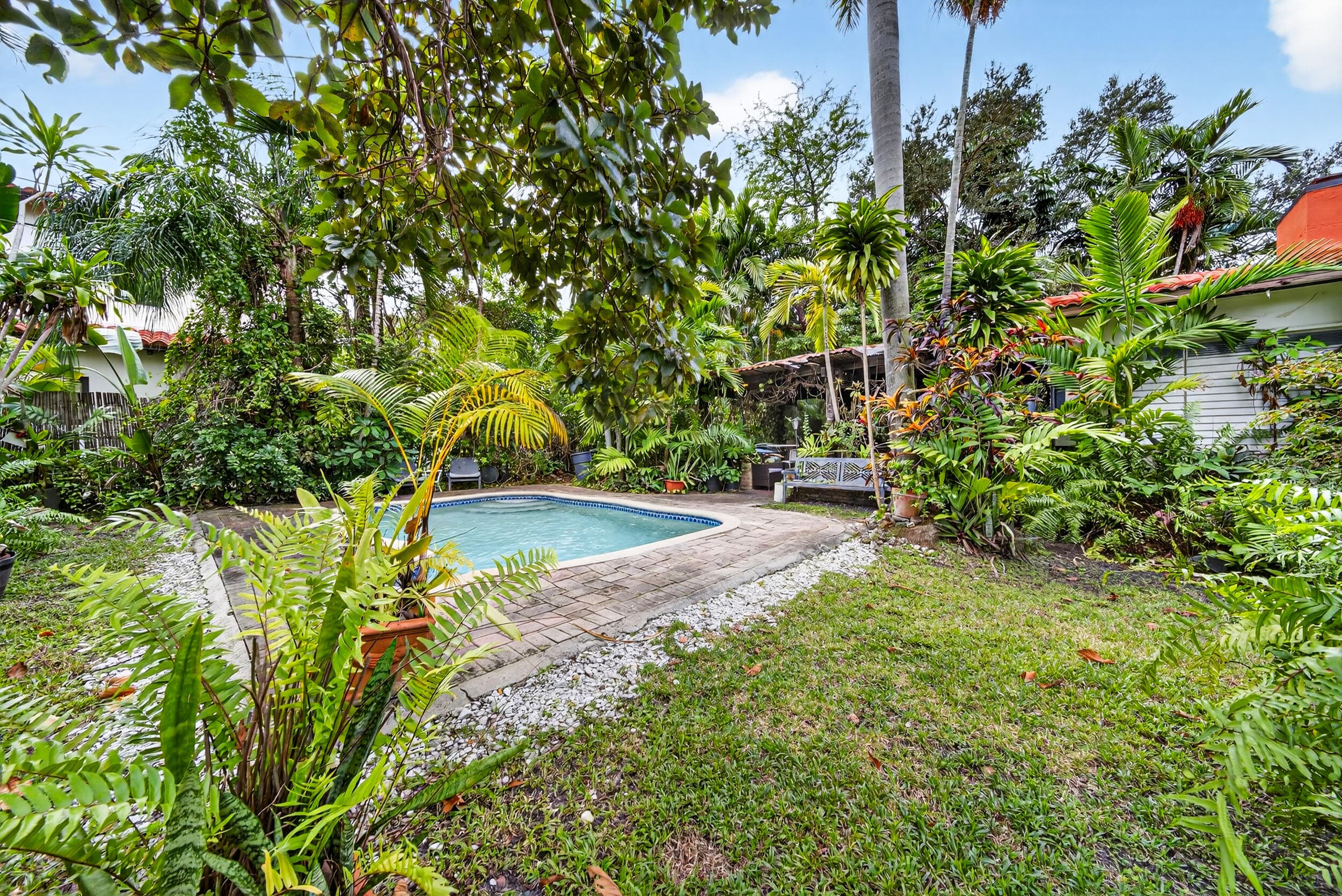 320 San Sebastian Avenue, Coral Gables, FL 33134 — photo 24 of 54