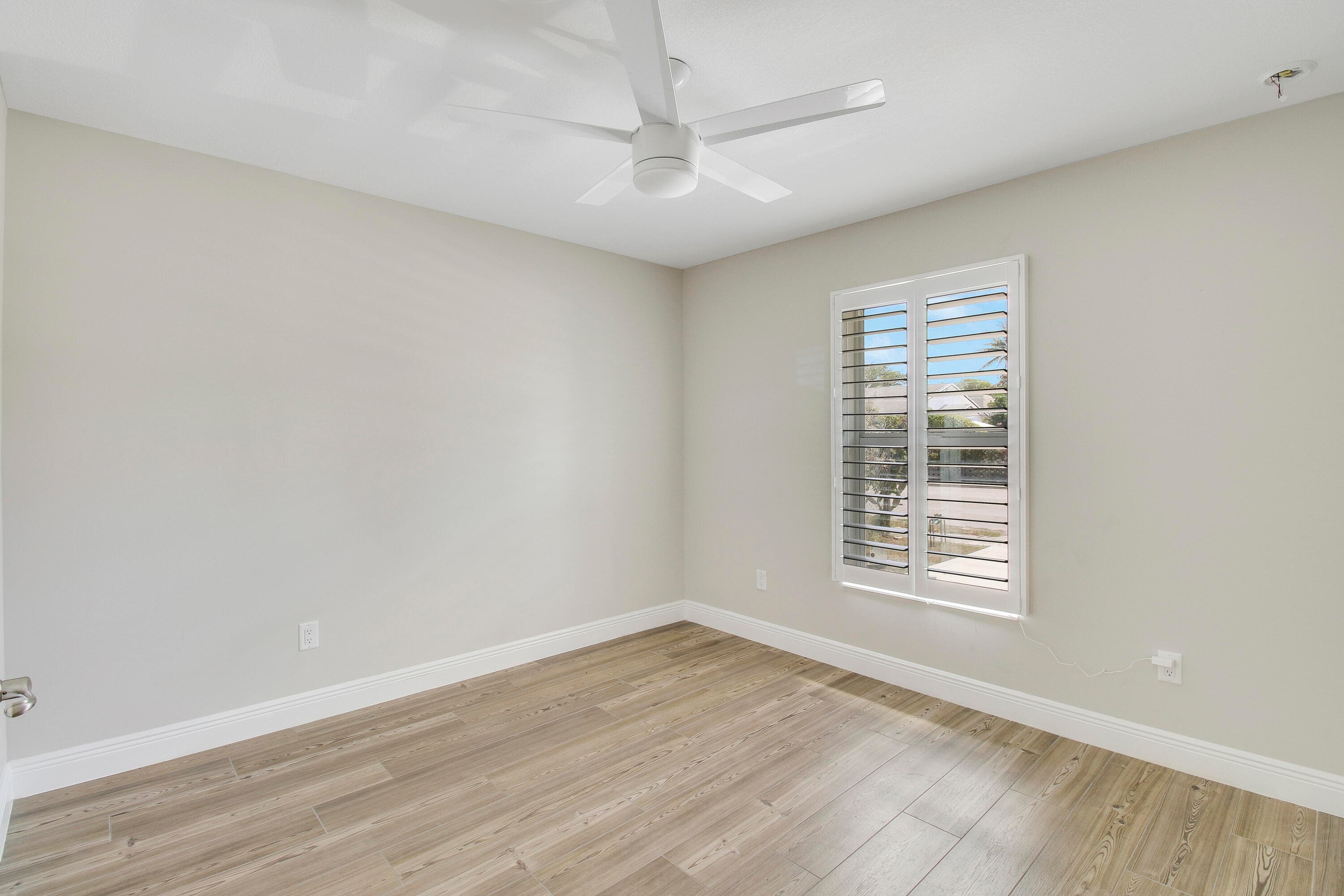 3121 Pinewood Avenue, West Palm Beach, FL 33407 — photo 20 of 24