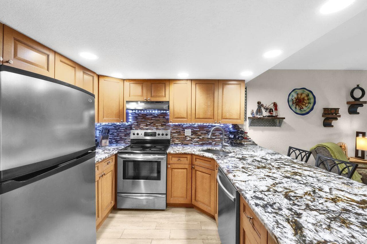 3004 NE 5th Terrace 108c, Wilton Manors, FL 33334 — photo 7 of 34