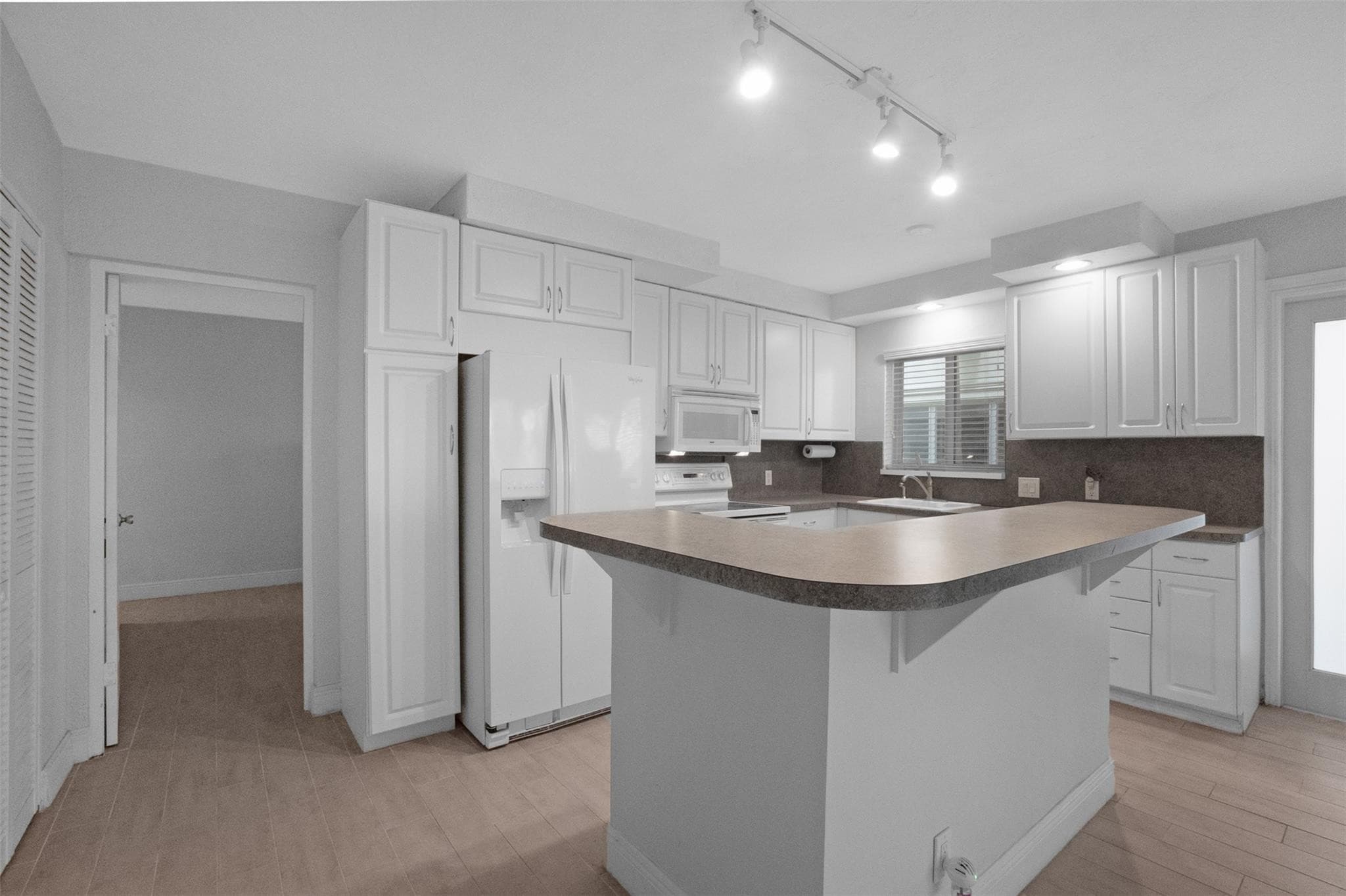 1000 SE 4th Street 127, Fort Lauderdale, FL 33301 — photo 14 of 47