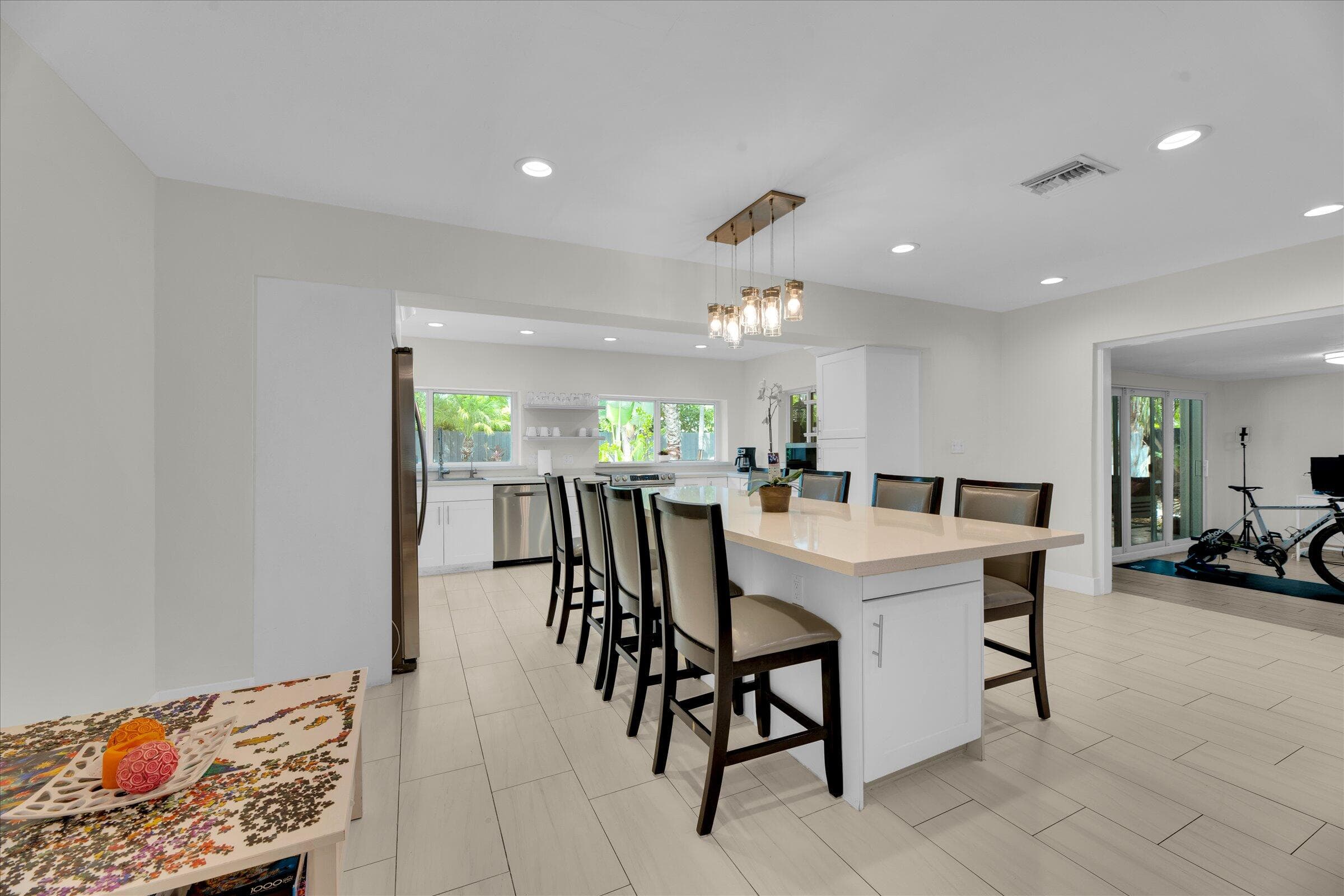 2633 NE 3rd Avenue, Wilton Manors, FL 33334 — photo 8 of 55
