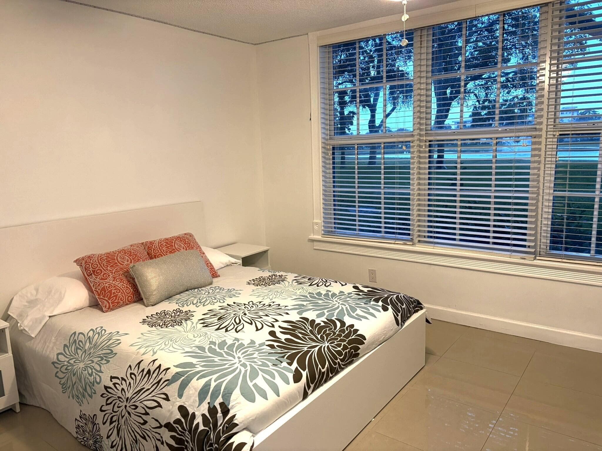 2940 N Course Drive 104, Pompano Beach, FL 33069 — photo 5 of 19