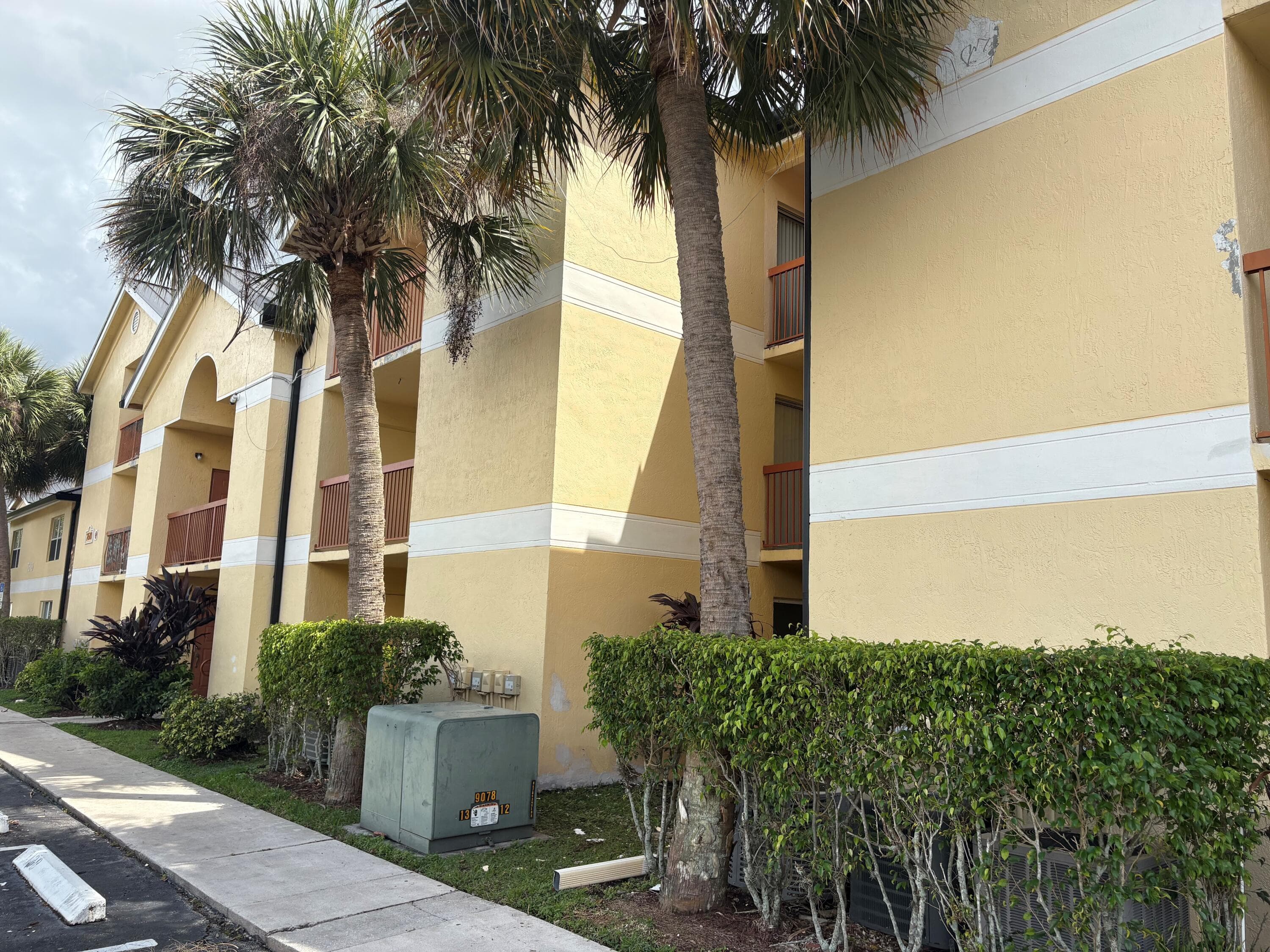7610 Westwood Drive 106, Tamarac, FL 33321 — photo 1 of 8